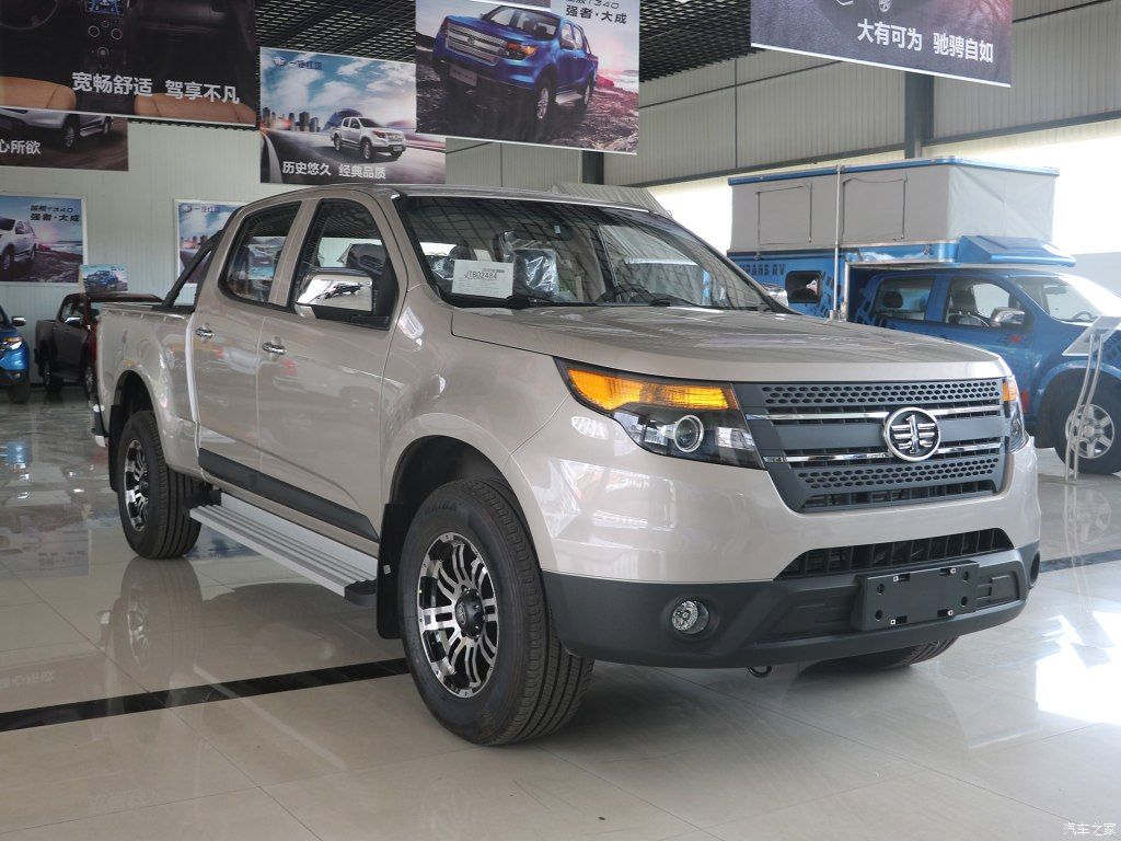 faw-hongta-t340-pickup-63 FAW Hongta T340 Pickup Has Watched Way Too Many Ford Explorer Commercials