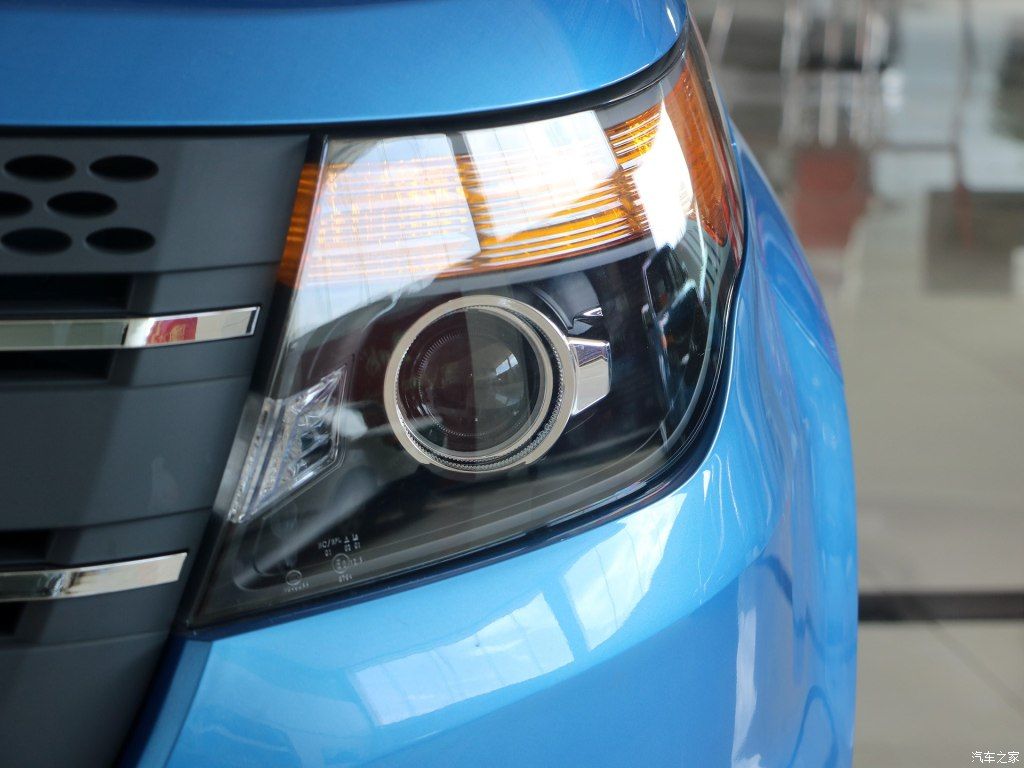 faw-hongta-t340-pickup-69 FAW Hongta T340 Pickup Has Watched Way Too Many Ford Explorer Commercials