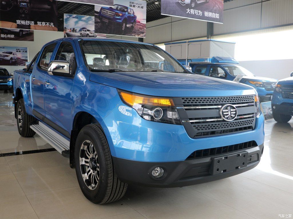 faw-hongta-t340-pickup-8 FAW Hongta T340 Pickup Has Watched Way Too Many Ford Explorer Commercials
