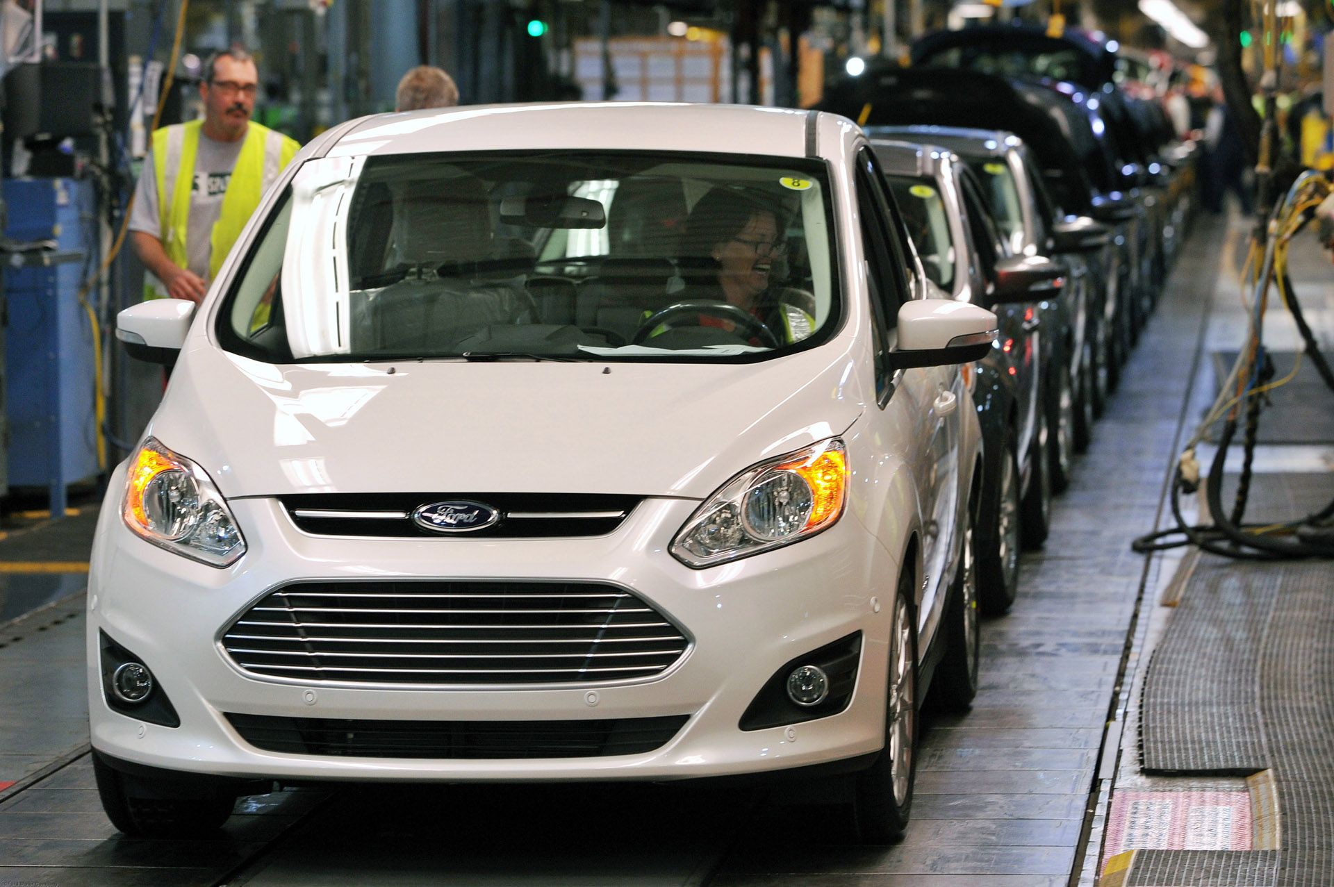 ford-c-max-production Ford USA Says Farewell Focus, See Ya C-Max