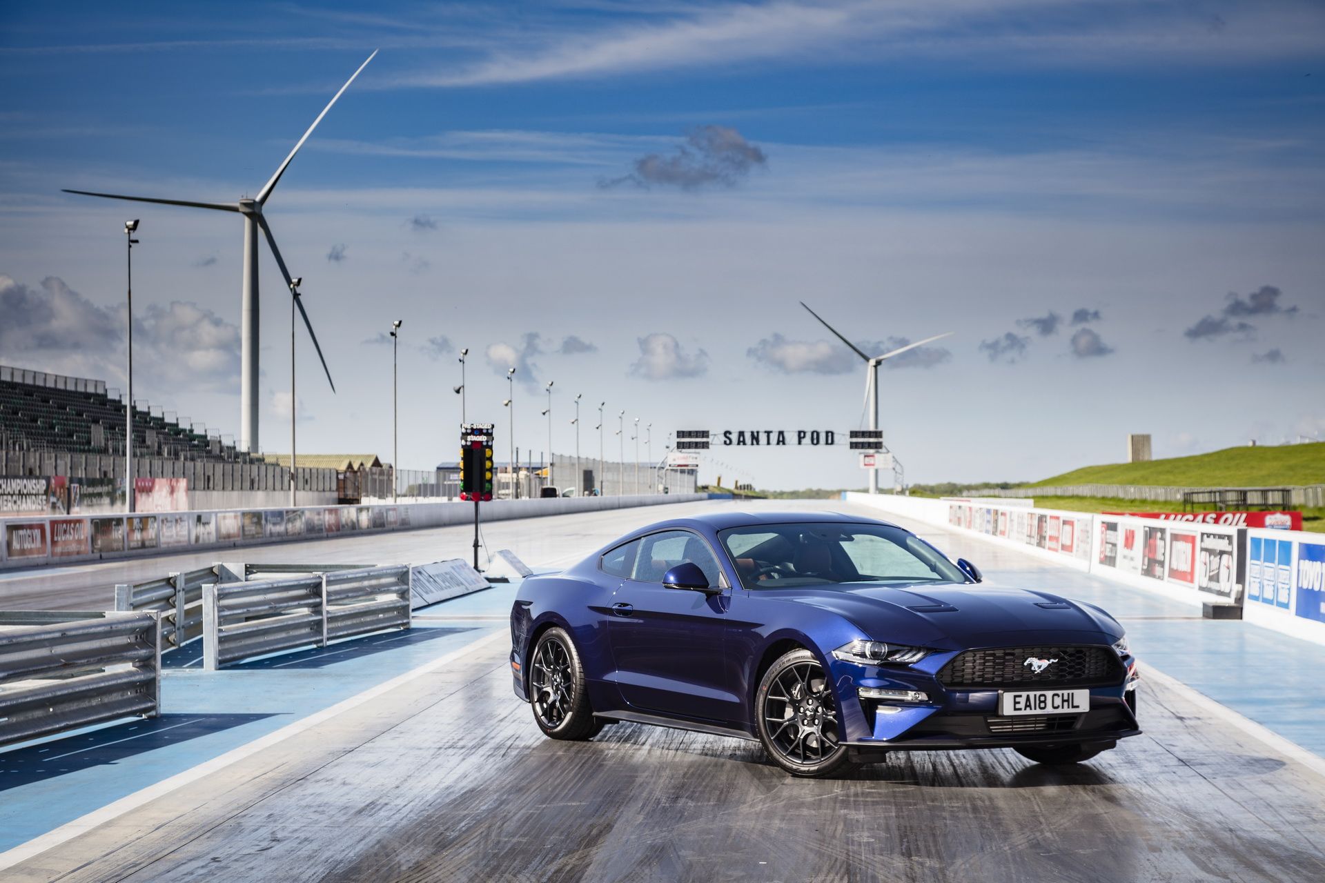 ford-mustang-upgrades-uk-1 Upgraded Ford Mustang Gains Extra Tech, New Colors In The UK