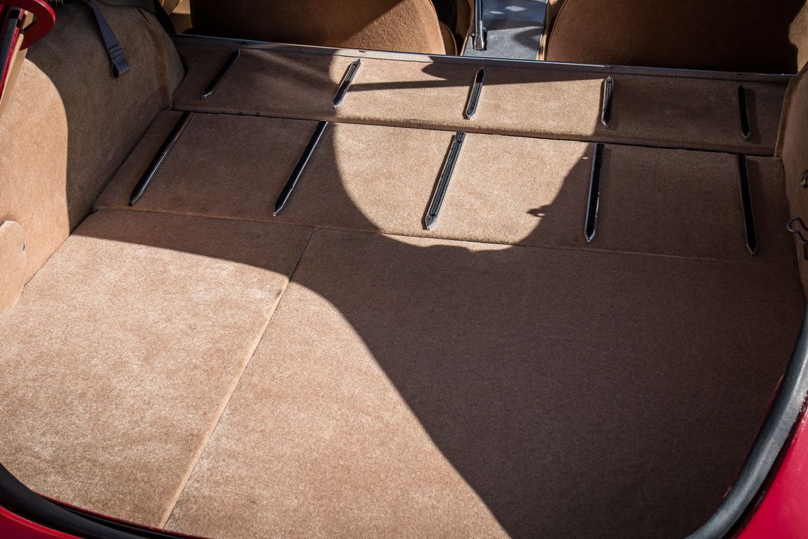 jaguar-e-type-100th-flat-floor-auction-14 Rare Jaguar E-Type ‘Flat Floor’ Could Fetch Over $136,000