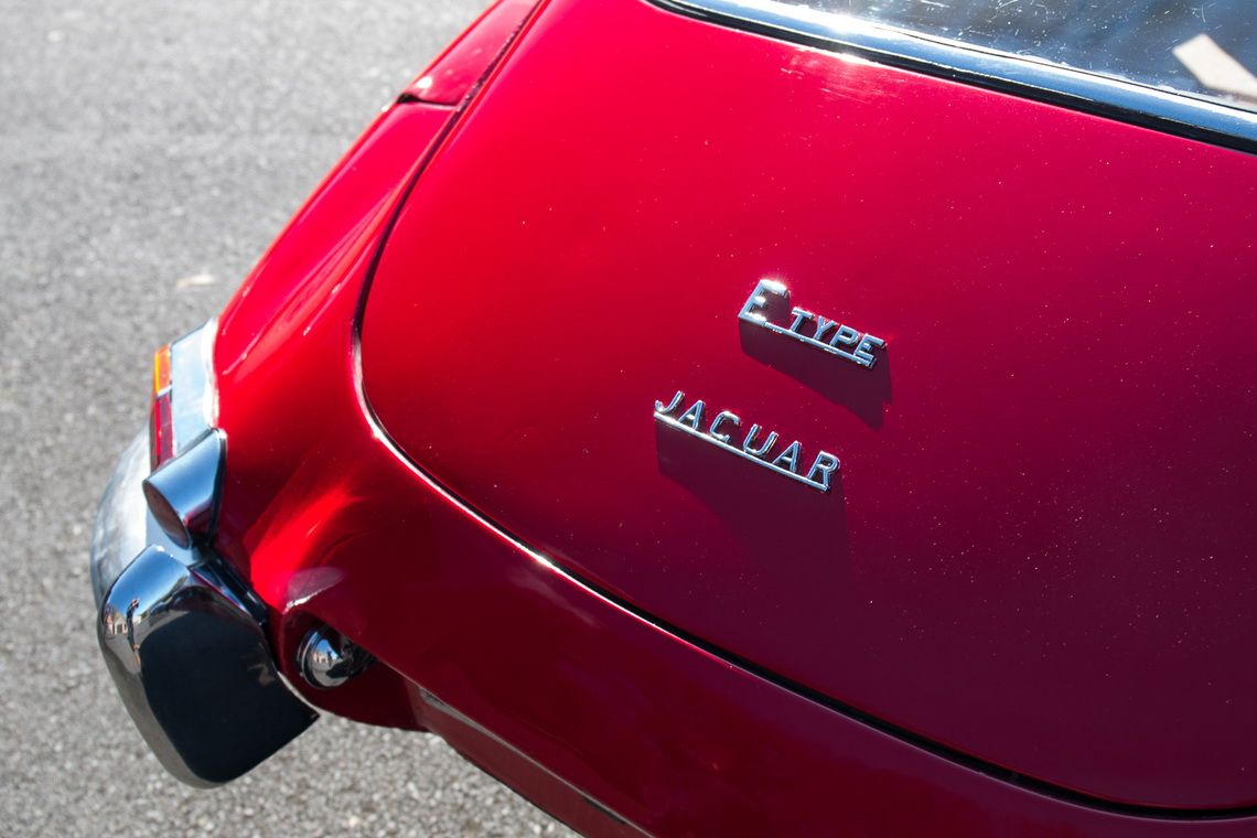 jaguar-e-type-100th-flat-floor-auction-6 Rare Jaguar E-Type ‘Flat Floor’ Could Fetch Over $136,000