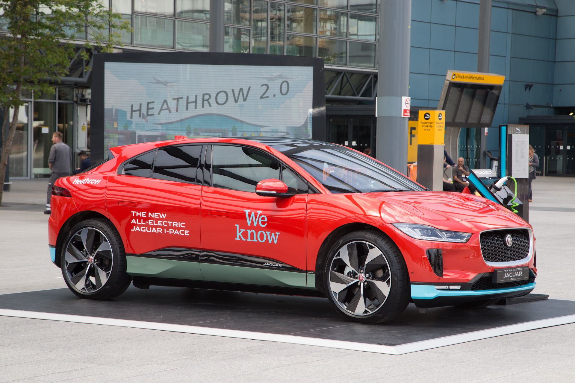 jaguar-i-pace-fleet-heathrow-3 Jaguar I-PACE To Be Featured In Luxury EV Chauffeur Service At London Heathrow