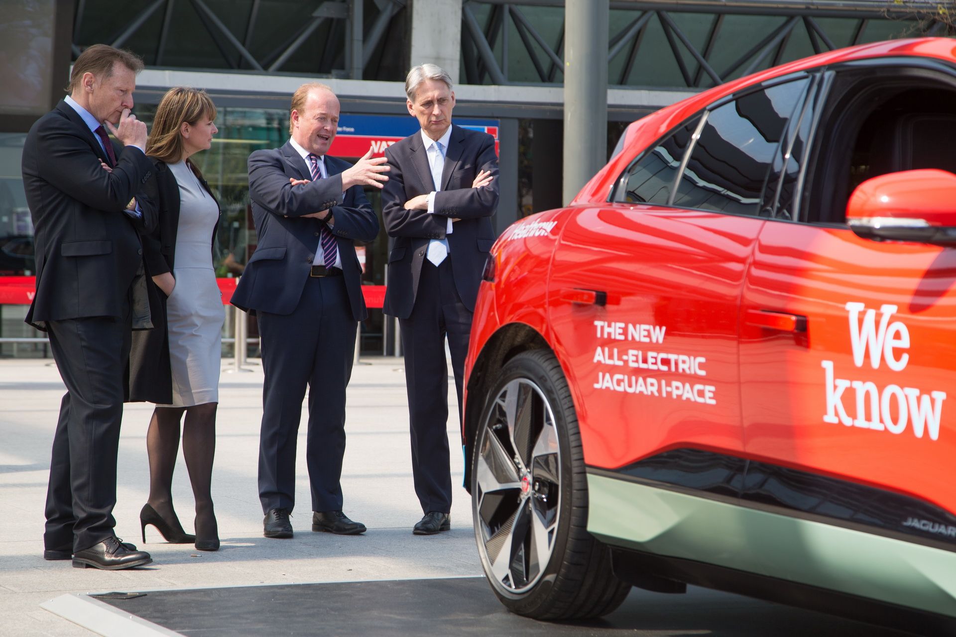 jaguar-i-pace-fleet-heathrow-8 Jaguar I-PACE To Be Featured In Luxury EV Chauffeur Service At London Heathrow