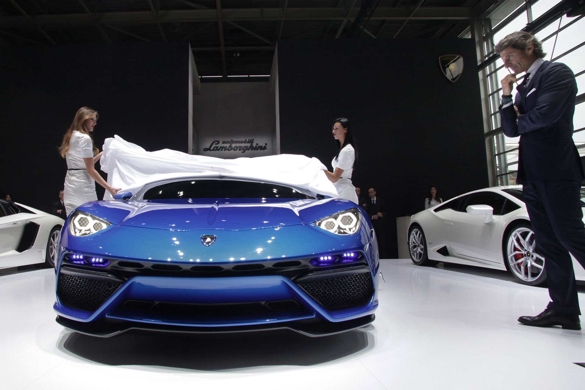 lamborghini-paris-2014-349145 Lamborghini’s Skipping This Year’s Paris Show, Too