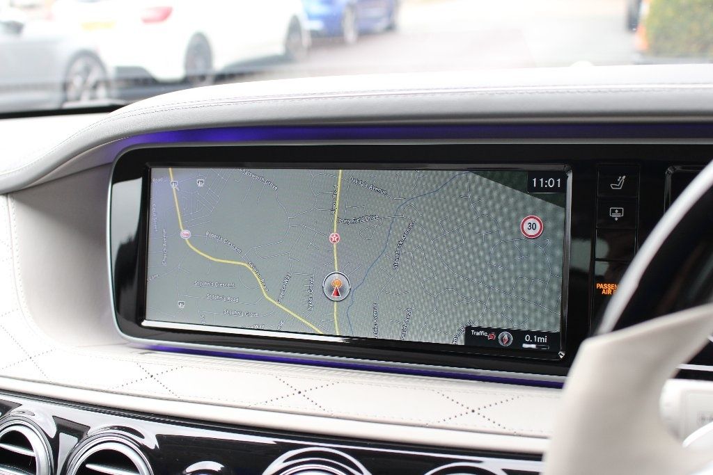 lewis-hamilton-mercedes-maybach-s600-sale-21 Lewis Hamilton Is Selling His Mercedes-Maybach S600 For £104,990