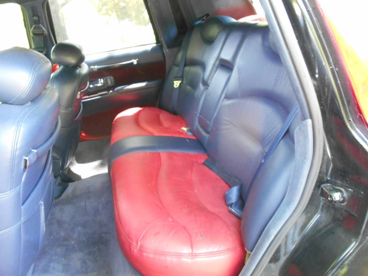 lincoln-towncar-phantom-replica-craigslist-11 1996 Lincoln Town Car Thinks It’s Iron Man’s Rolls Royce Phantom