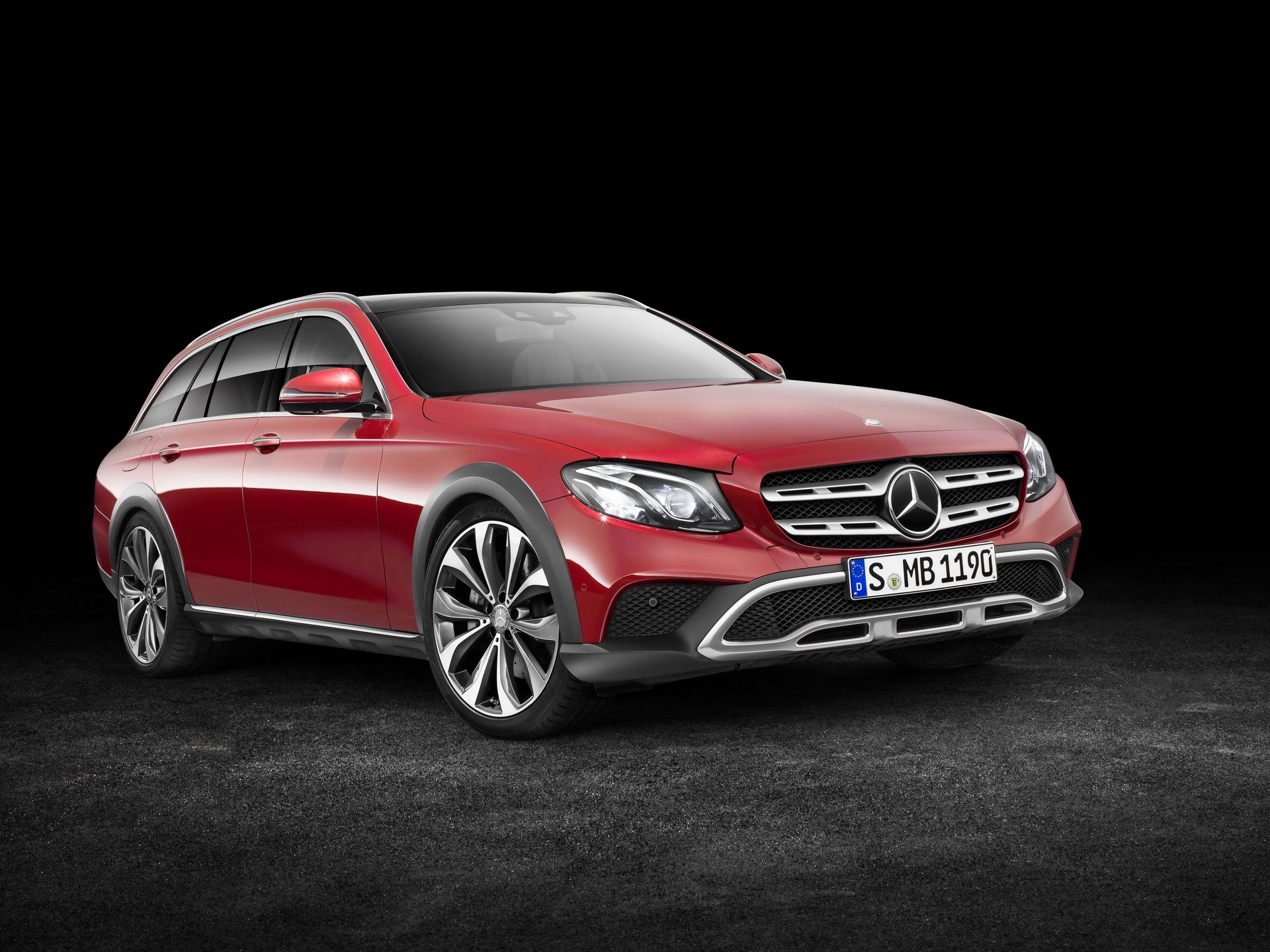 mercedes-benz-e-class-all-terrain-20 Mercedes-Benz C-Class All-Terrain Rumored, Might Debut In 2022