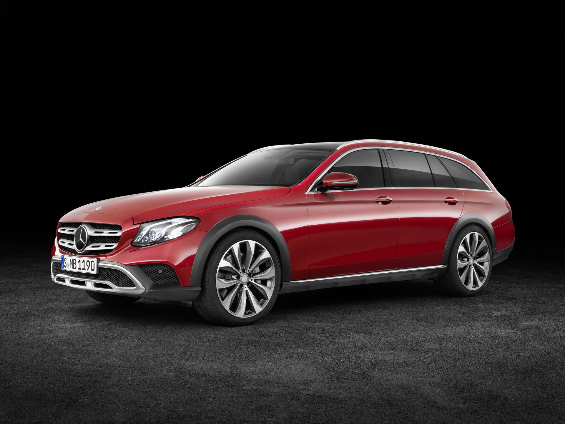 mercedes-benz-e-class-all-terrain-24 Mercedes-Benz C-Class All-Terrain Rumored, Might Debut In 2022