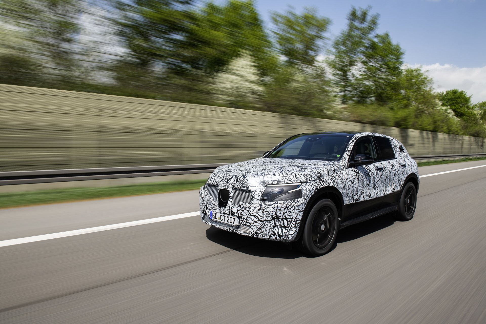 mercedes-benz-eqc-1 Mercedes’ EQC Electric Crossover Has Been Forced To Jump Through Many Hoops