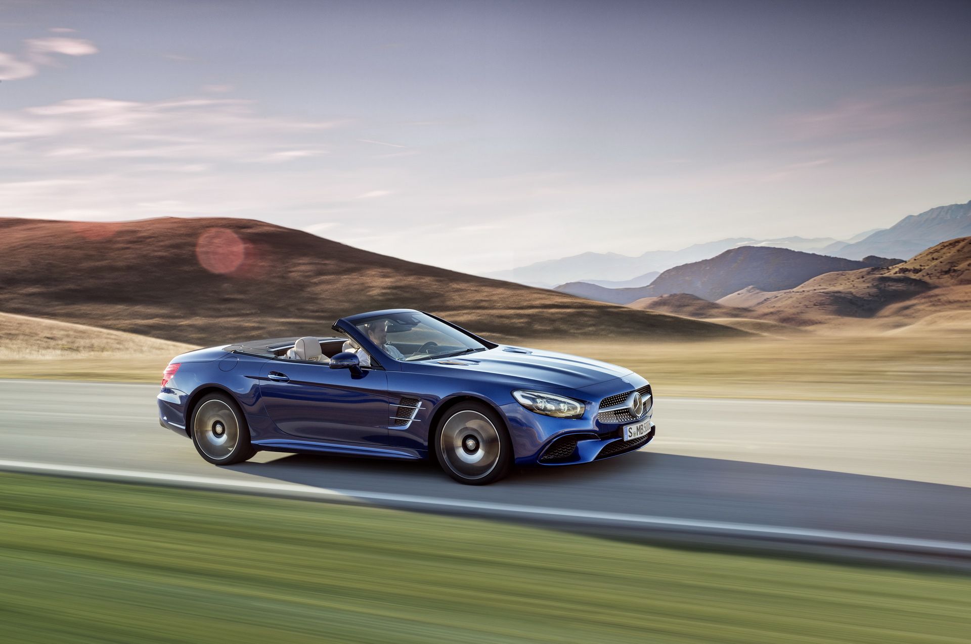mercedes-benz-sl-4 Mercedes-Benz SLC Future Is Still ‘Under Discussion’, SL Will Live On