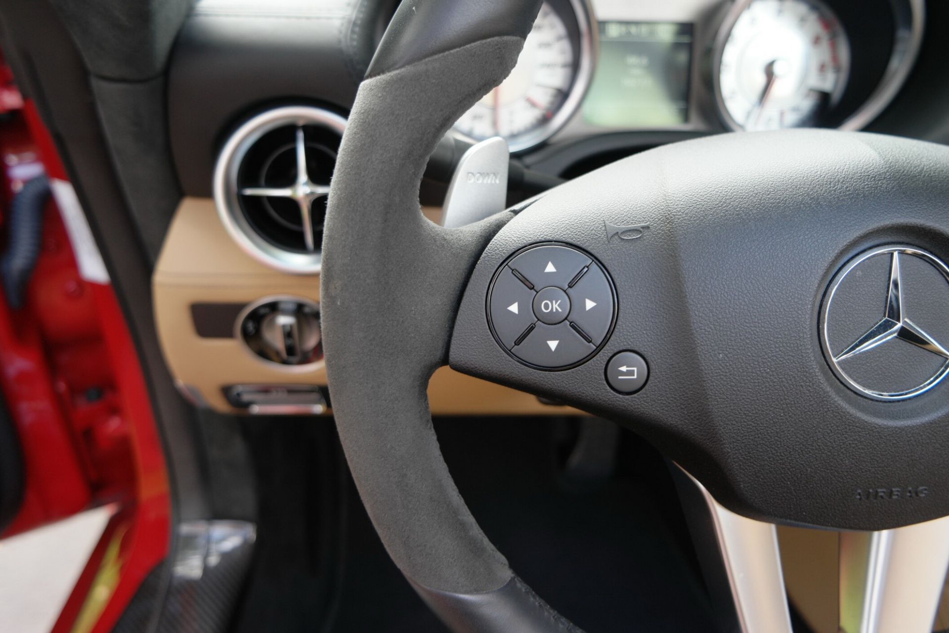 mercedes-sls-roadster-auction-bat-16 Used Mercedes SLS AMG Roadster Is Perfect For Posh Hoonigans