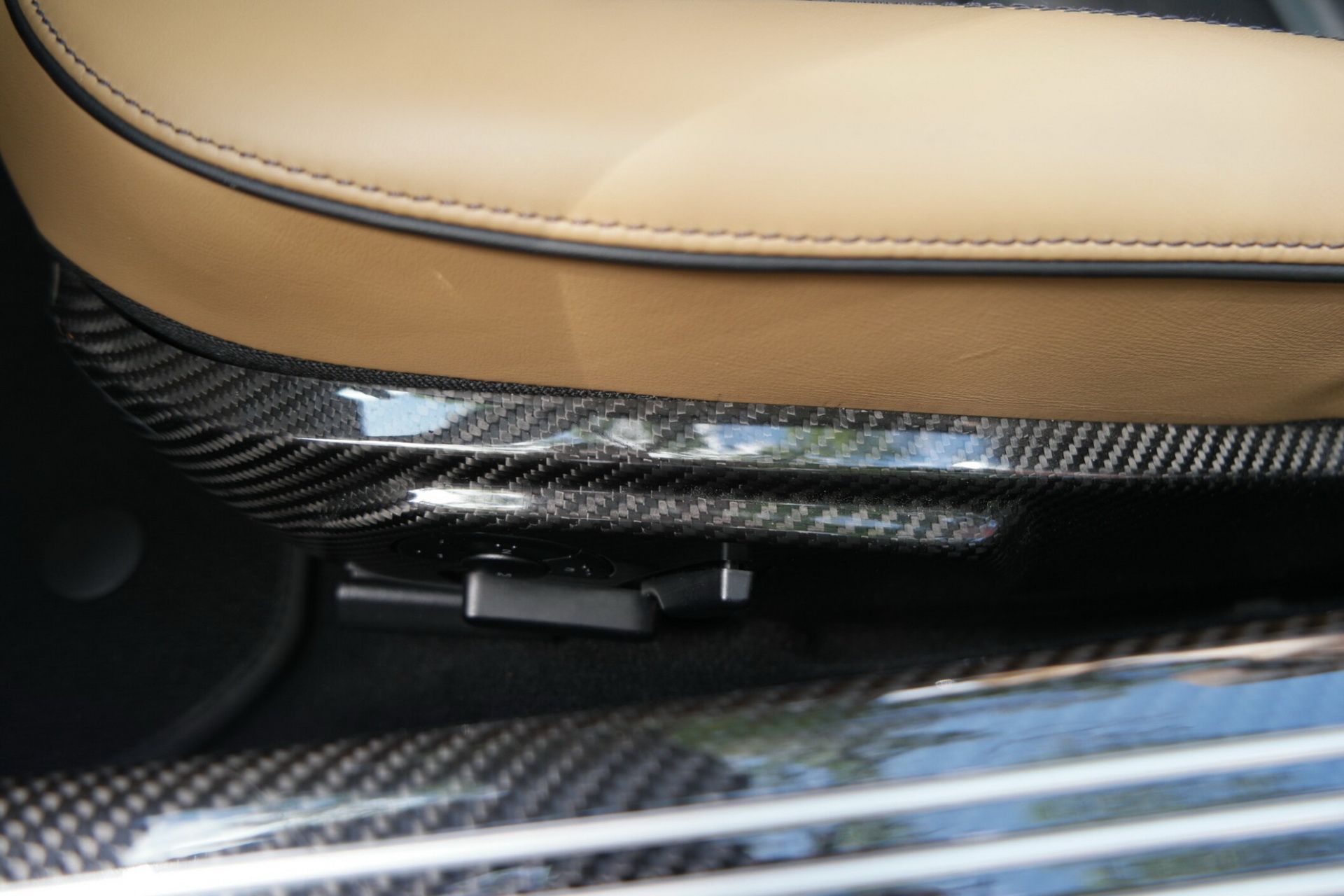 mercedes-sls-roadster-auction-bat-21 Used Mercedes SLS AMG Roadster Is Perfect For Posh Hoonigans