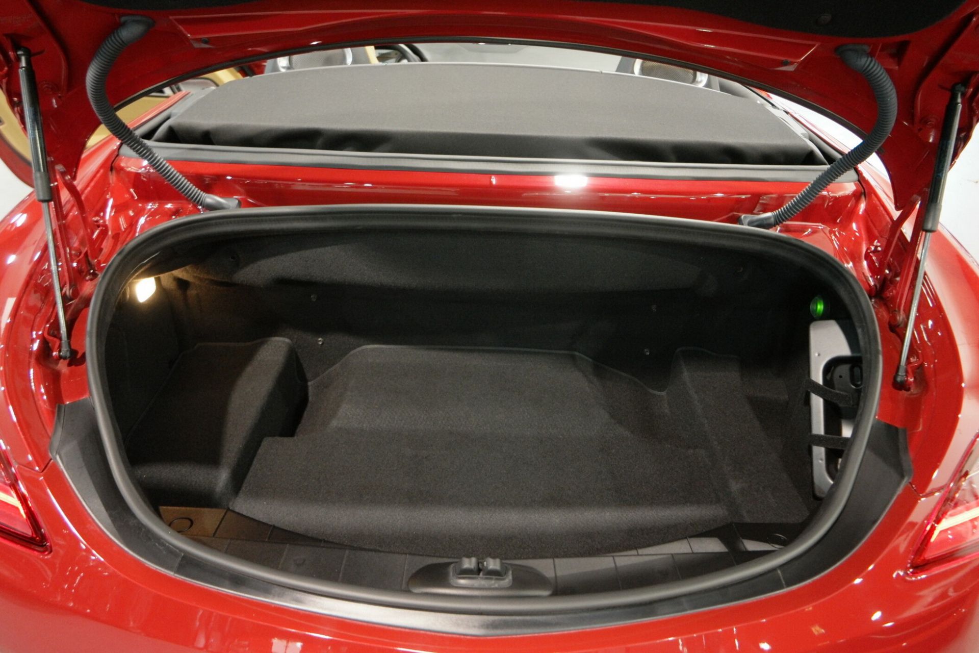 mercedes-sls-roadster-auction-bat-3 Used Mercedes SLS AMG Roadster Is Perfect For Posh Hoonigans