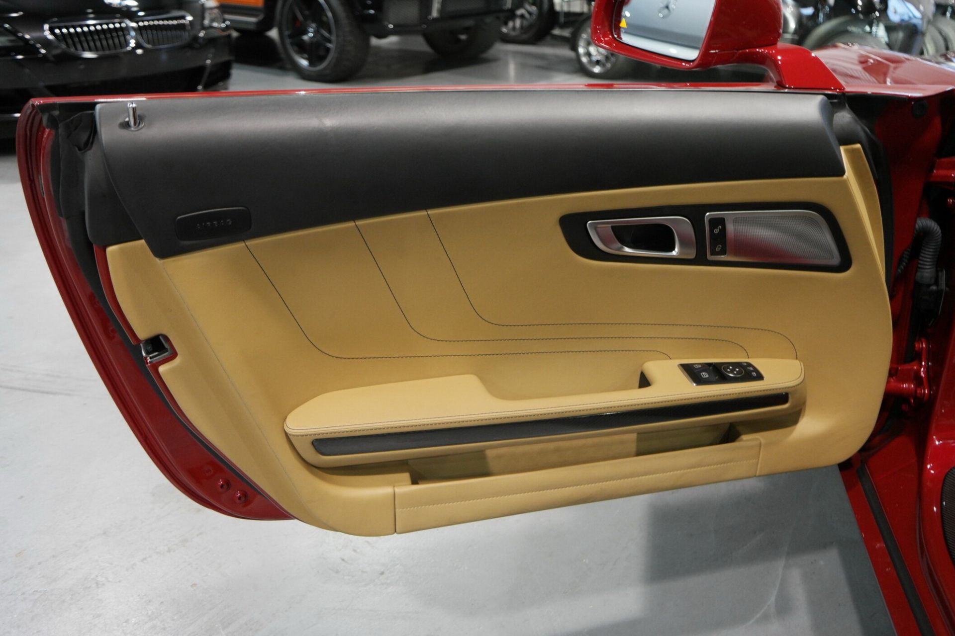 mercedes-sls-roadster-auction-bat-4 Used Mercedes SLS AMG Roadster Is Perfect For Posh Hoonigans