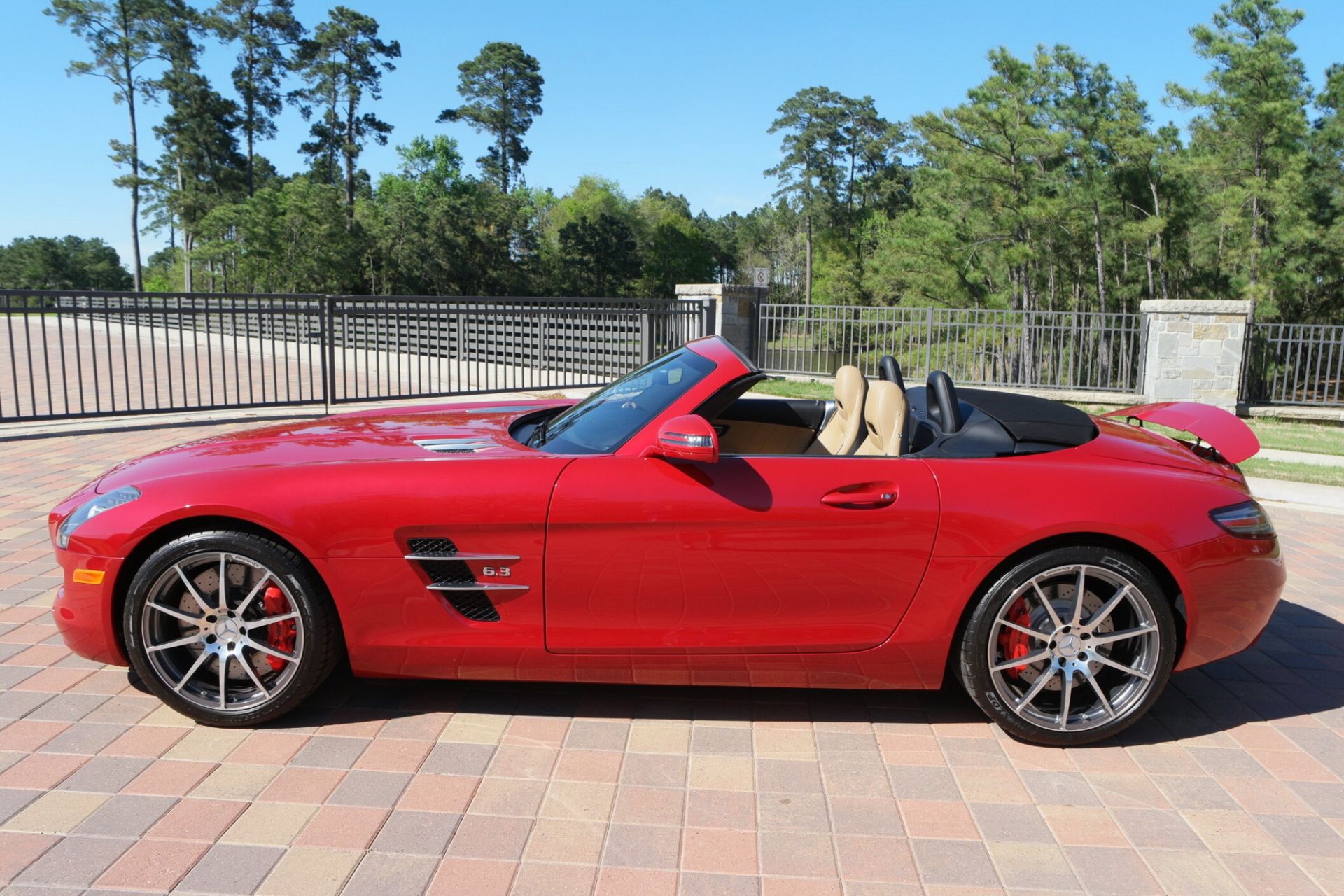 mercedes-sls-roadster-auction-bat-47 Used Mercedes SLS AMG Roadster Is Perfect For Posh Hoonigans