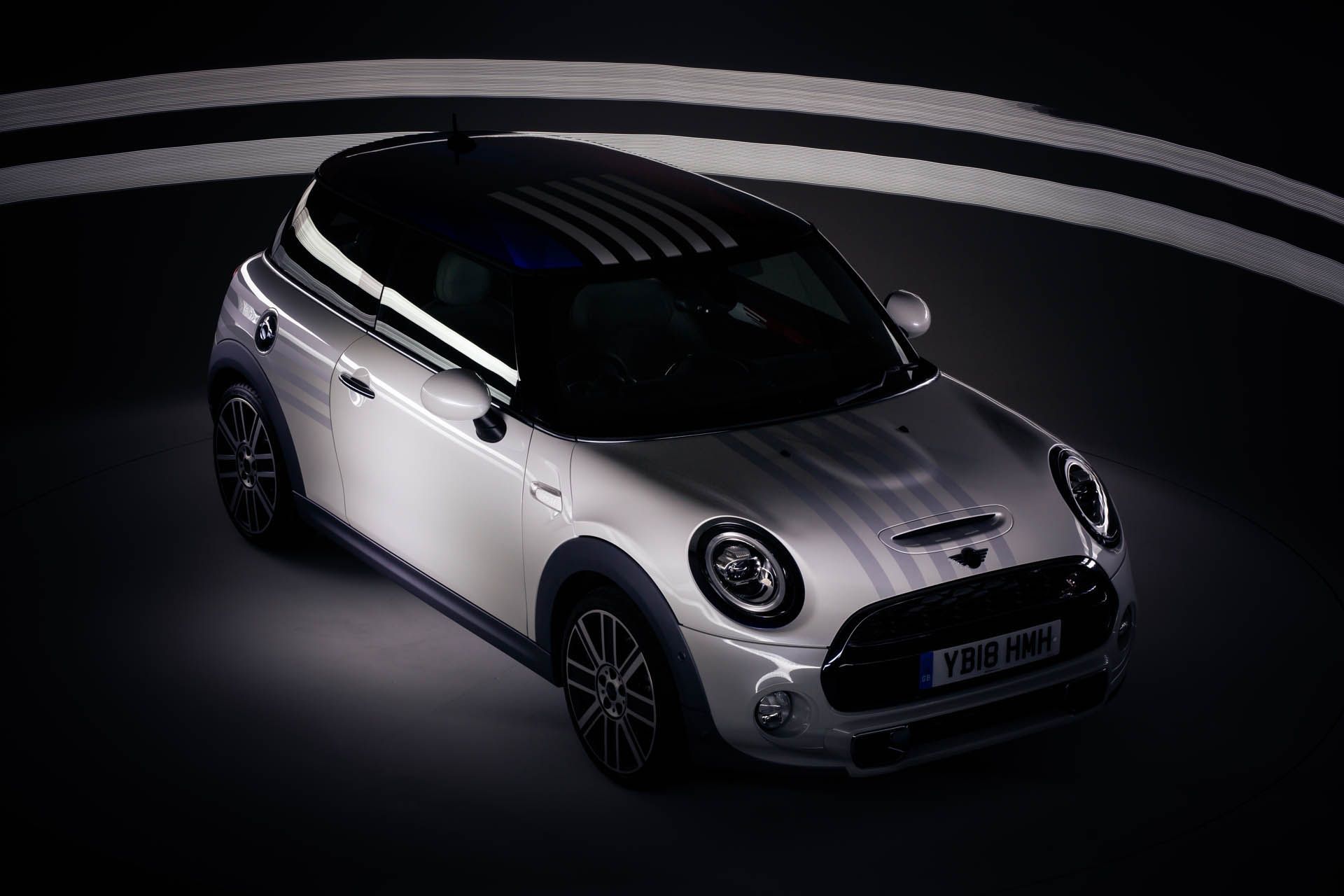 mini-royal-wedding-08 Mini Makes A Royal Hatch For The Royal Wedding