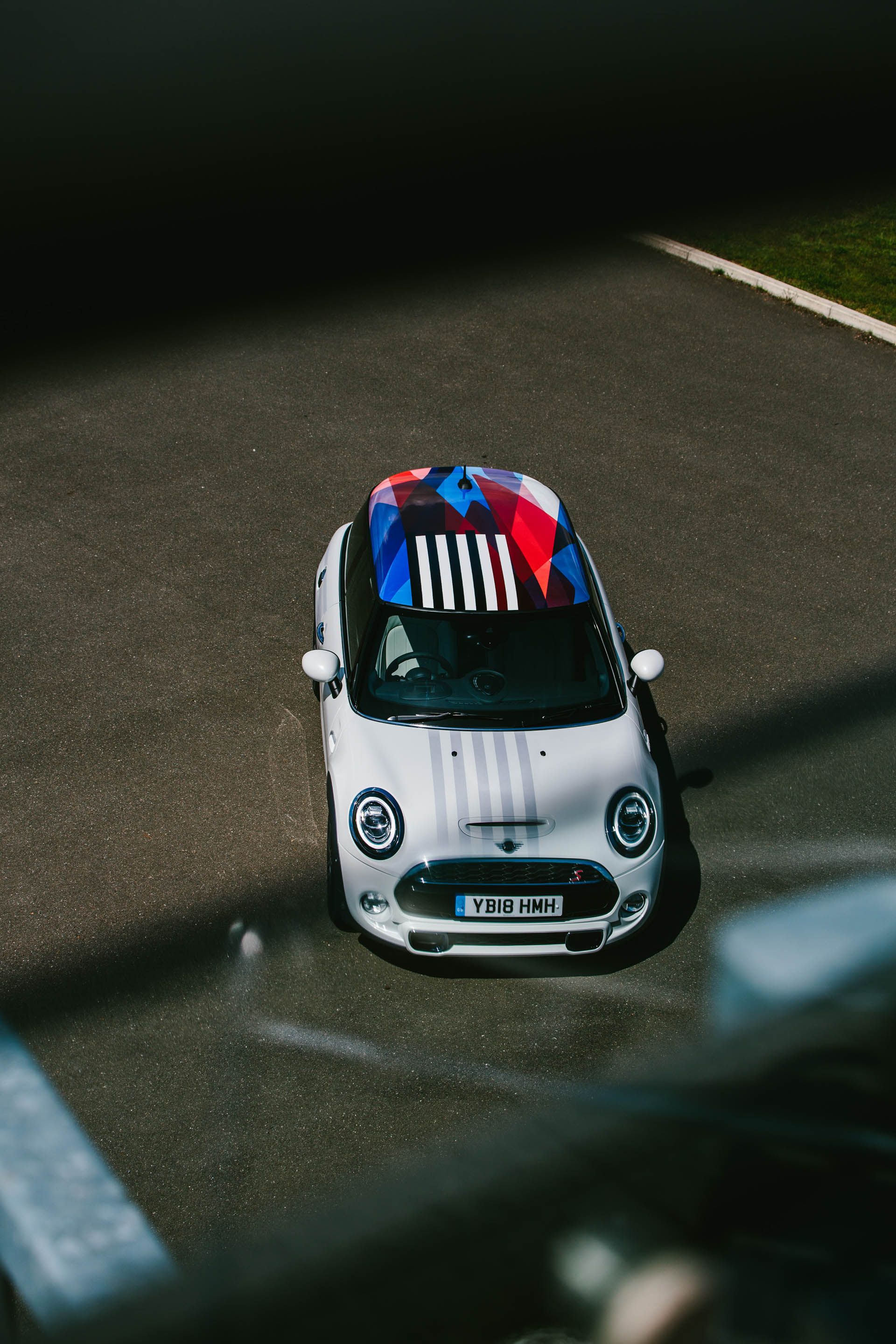 mini-royal-wedding-26 Mini Makes A Royal Hatch For The Royal Wedding