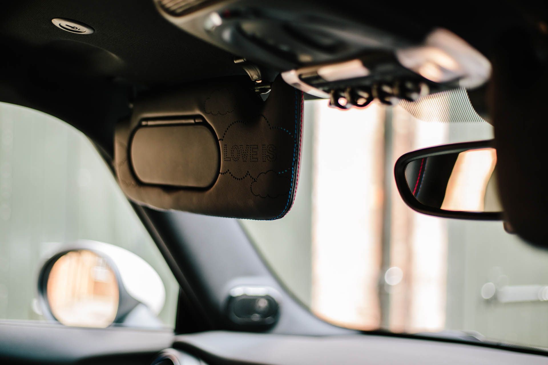 mini-royal-wedding-30 Mini Makes A Royal Hatch For The Royal Wedding