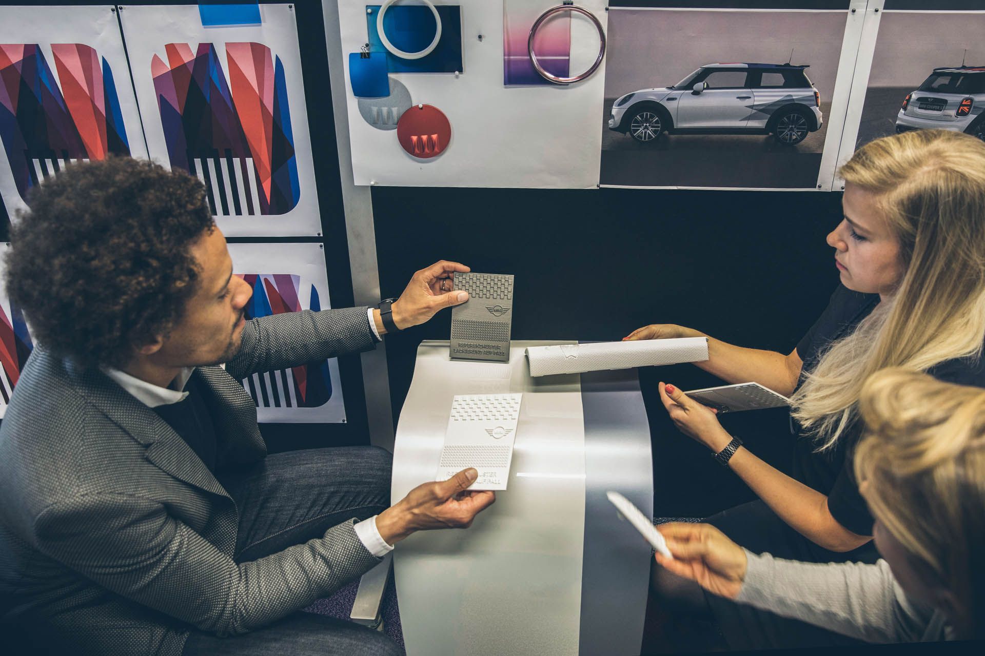 mini-royal-wedding-design-02 Mini Makes A Royal Hatch For The Royal Wedding