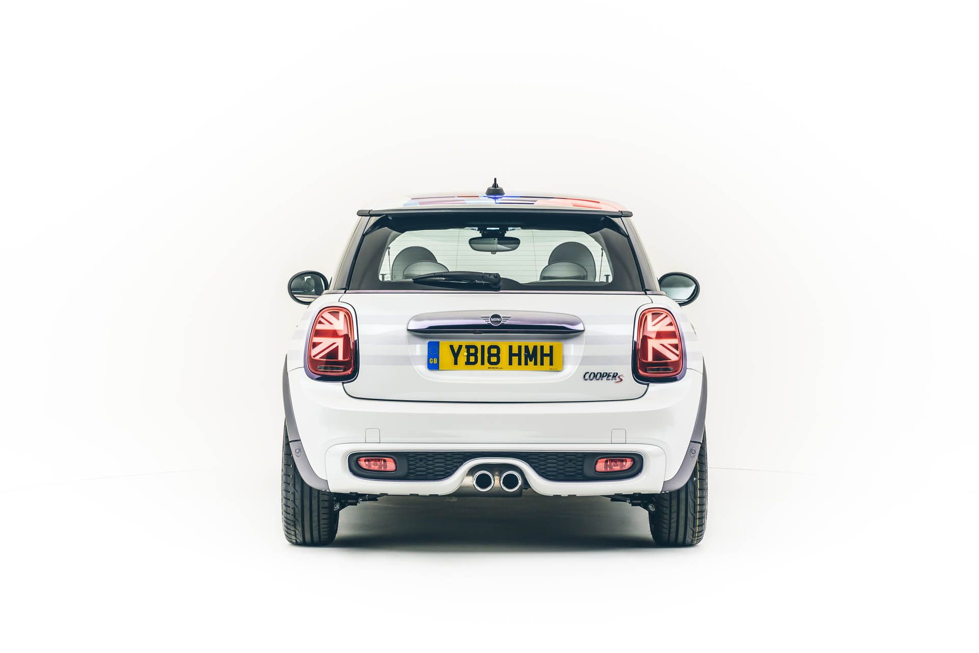 mini-royal-wedding-studio-01 Mini Makes A Royal Hatch For The Royal Wedding