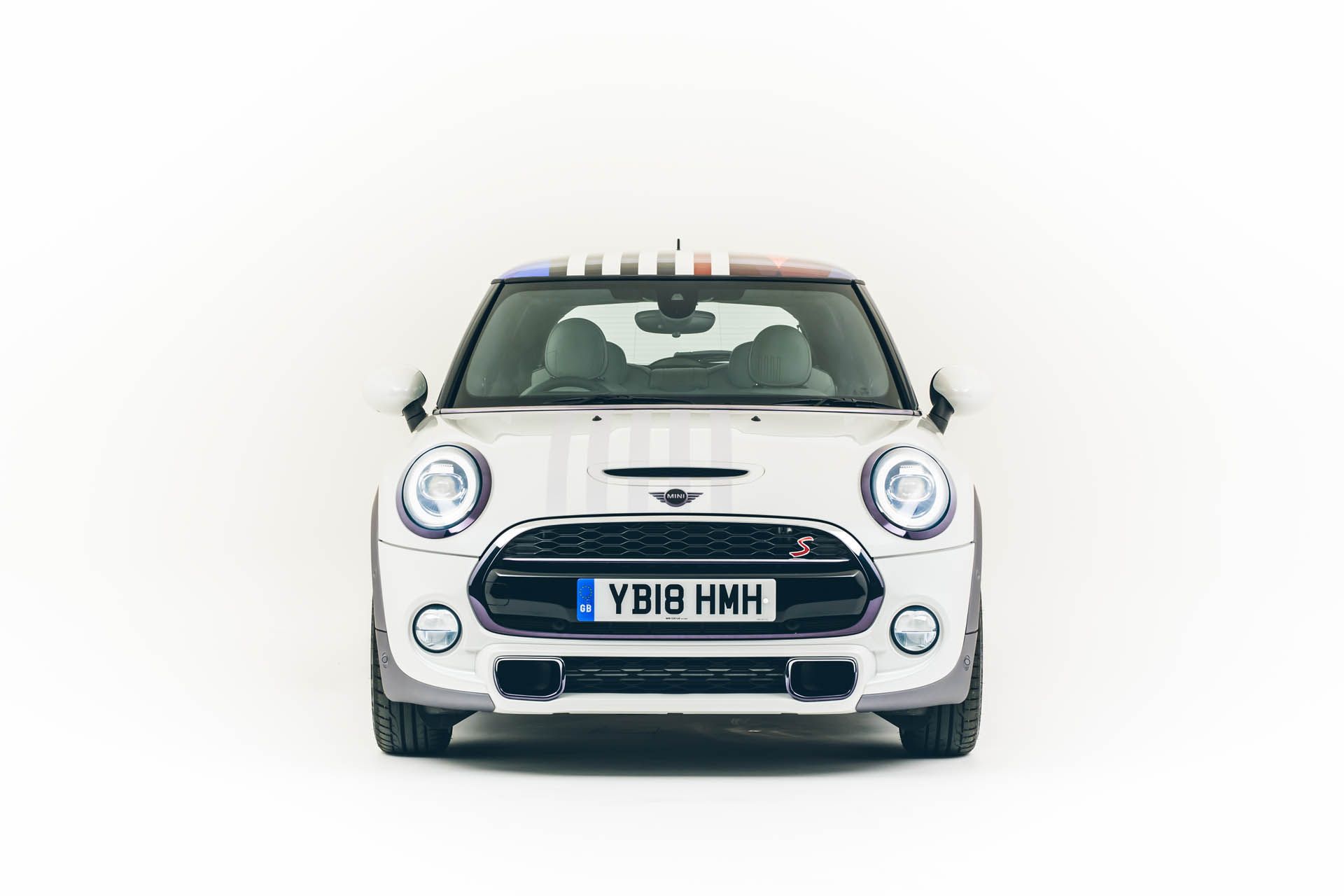 mini-royal-wedding-studio-02 Mini Makes A Royal Hatch For The Royal Wedding