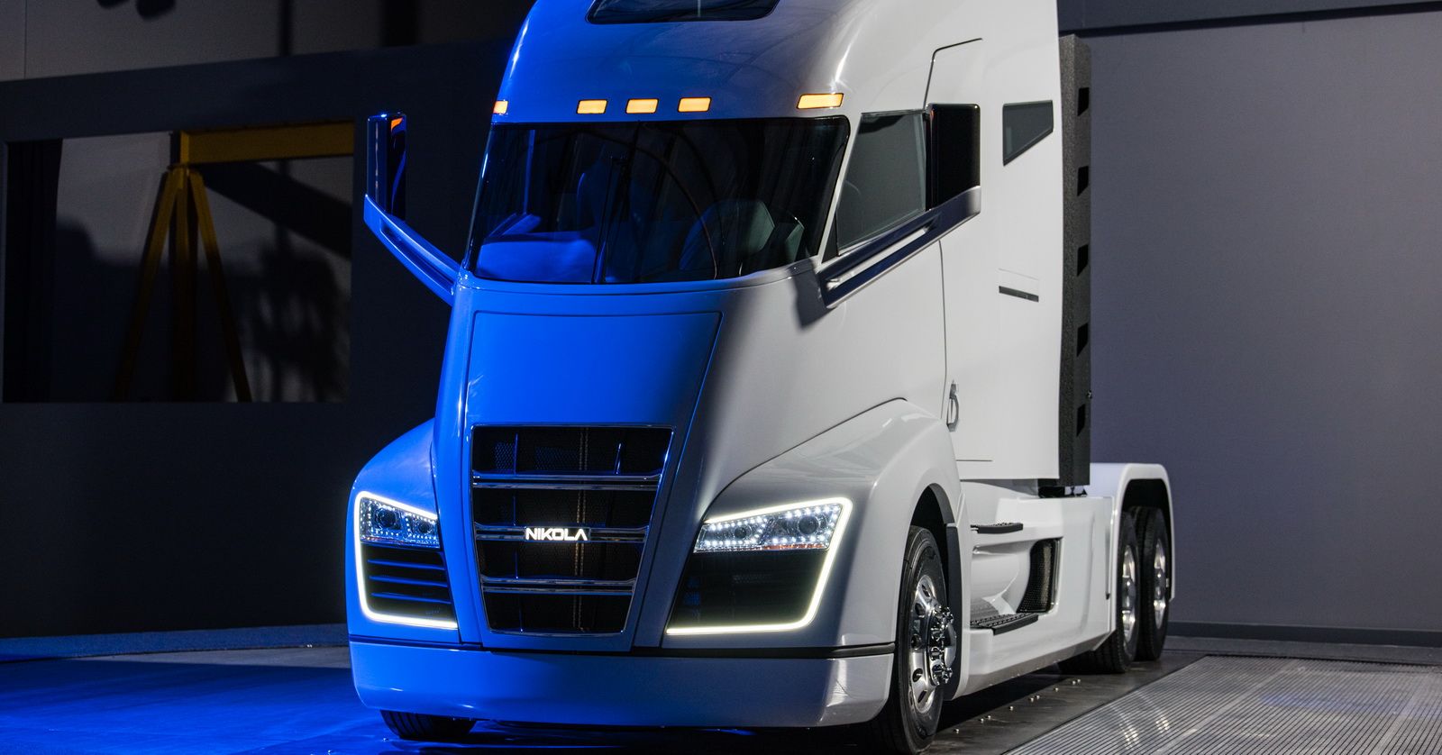 nikola-one-1 Nikola Sues Tesla For Semi Patent Infringement, Seeks Damages Of More Than $2 Billion