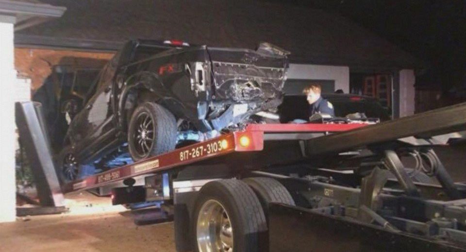 This Texas House Is A Magnet For Car Accidents