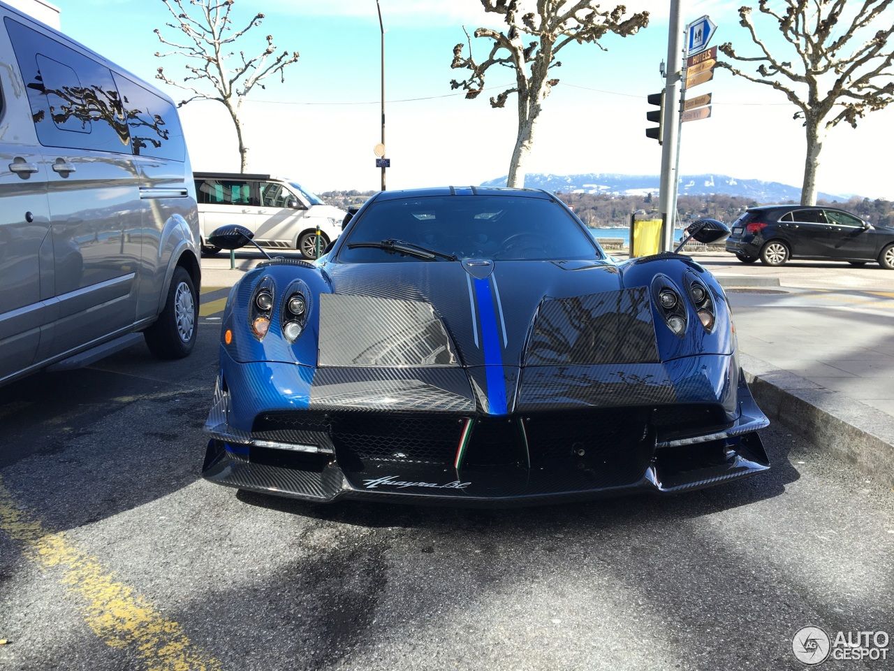pagani-huayra-bc-macchina-volante-spotted-8 One-Off Pagani Huayra BC ‘Macchina Volante’ Is Chilling In Geneva