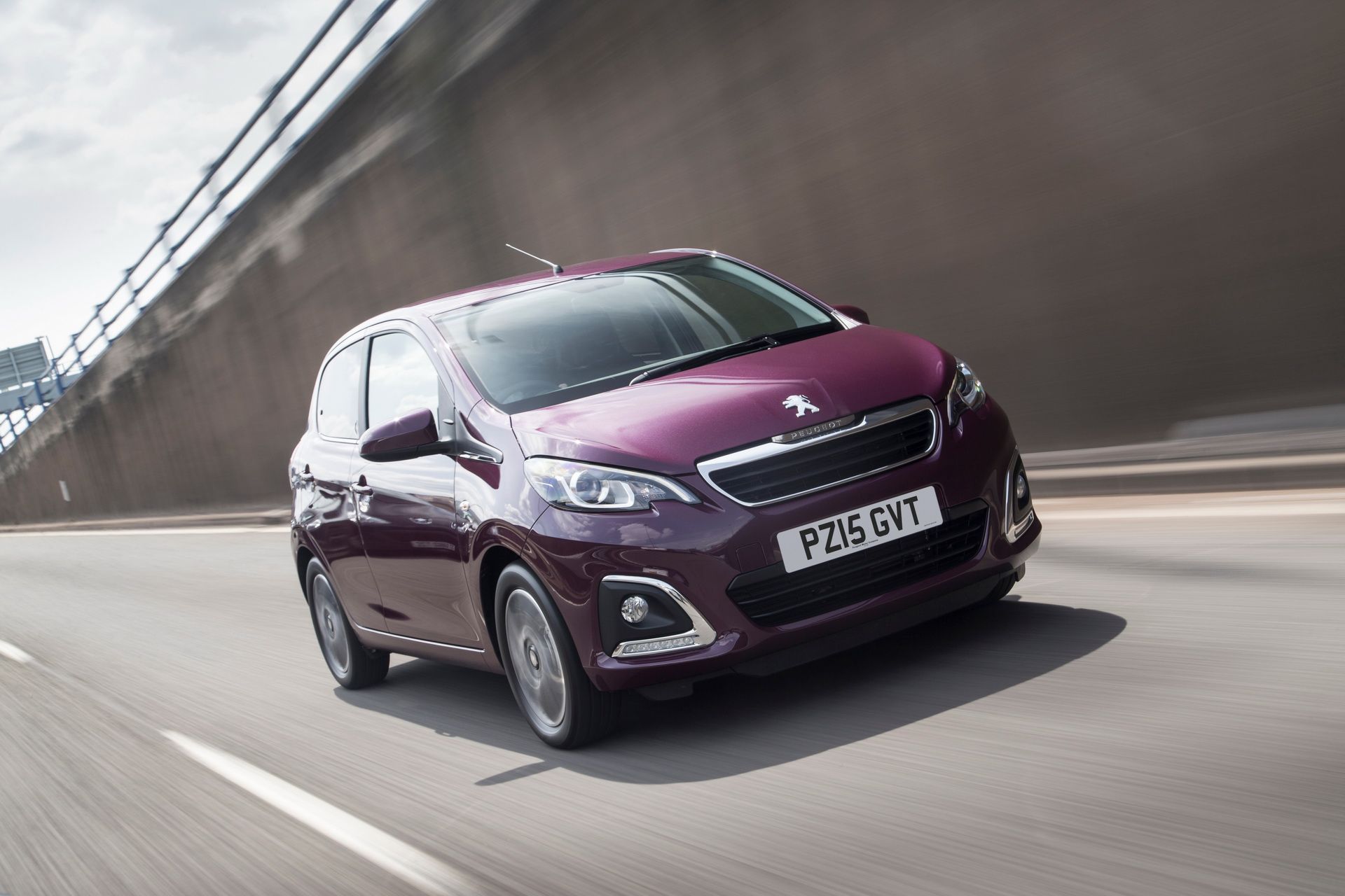 peugeot-108-3 Peugeot 108 Gets New Colors And Trims, Starts From £9,225 In UK