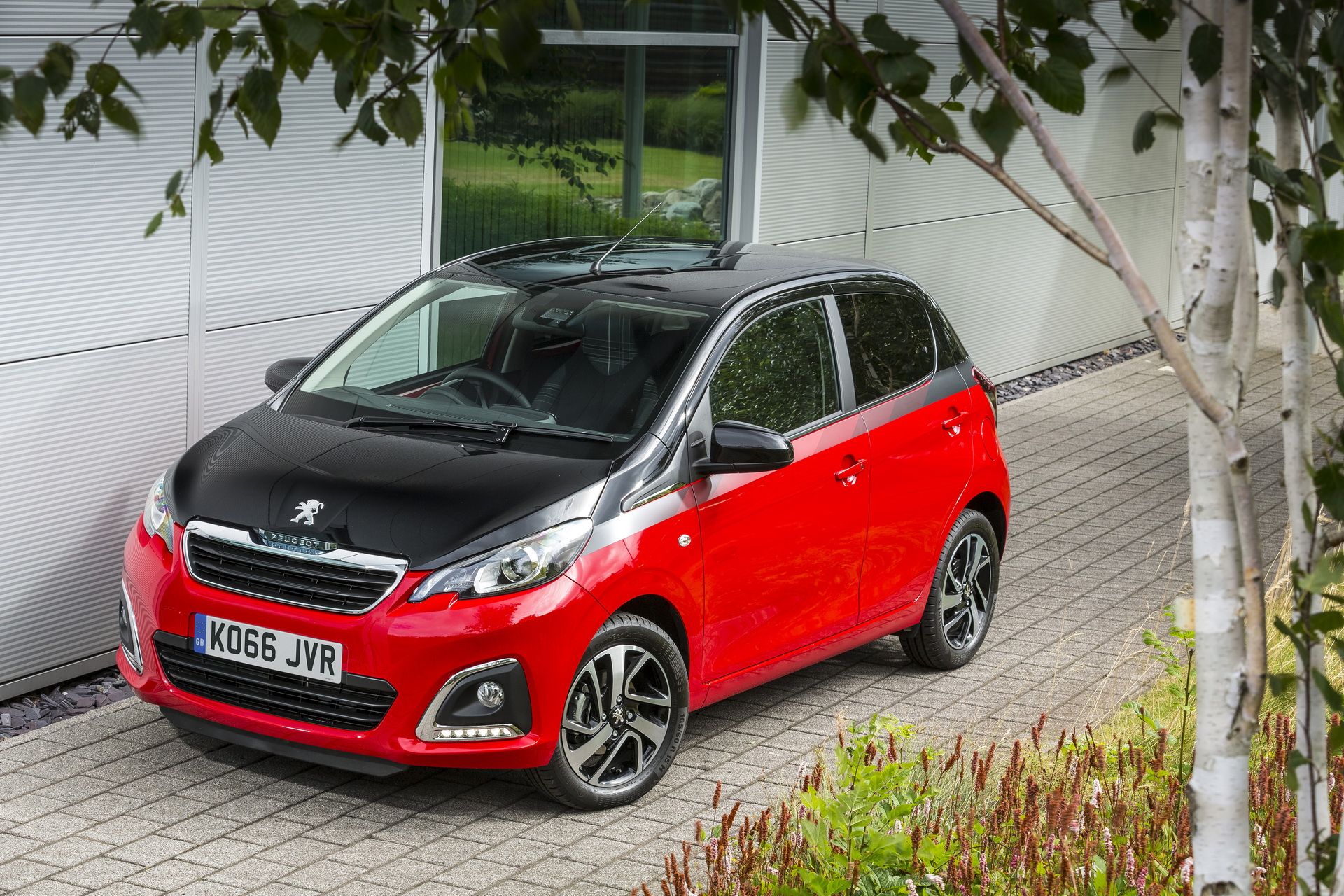 peugeot-108-9 Peugeot 108 Gets New Colors And Trims, Starts From £9,225 In UK