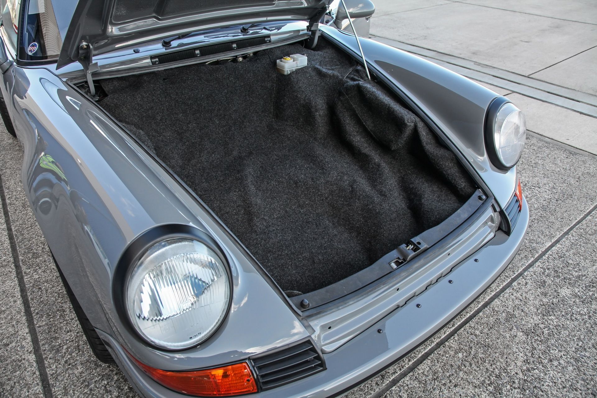 porsche-911-speedster-dp-motorsport-tuning-19 Retro-Looking Porsche 911 Speedster Started Life As A 1989 Targa