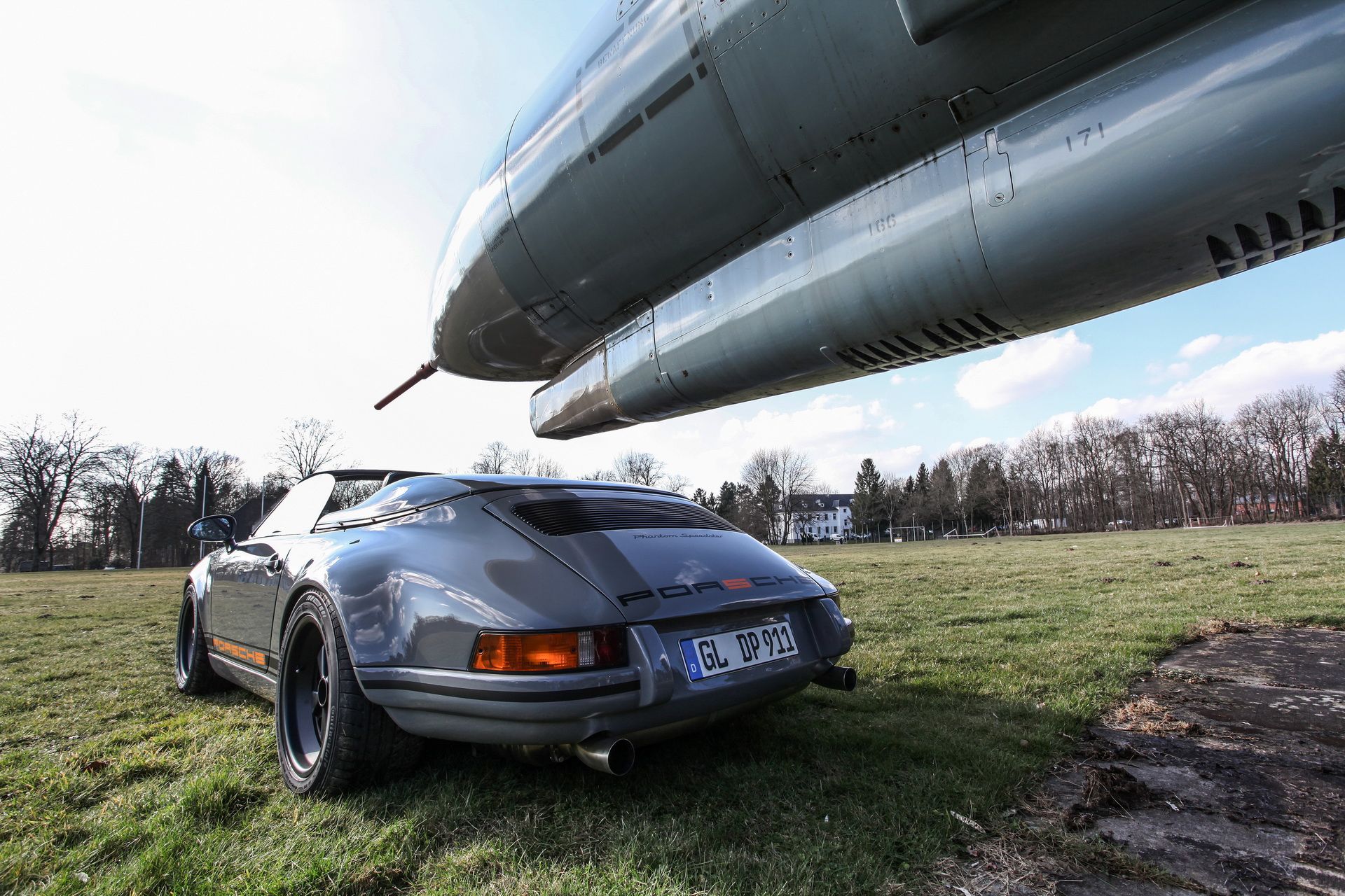 porsche-911-speedster-dp-motorsport-tuning-22 Retro-Looking Porsche 911 Speedster Started Life As A 1989 Targa