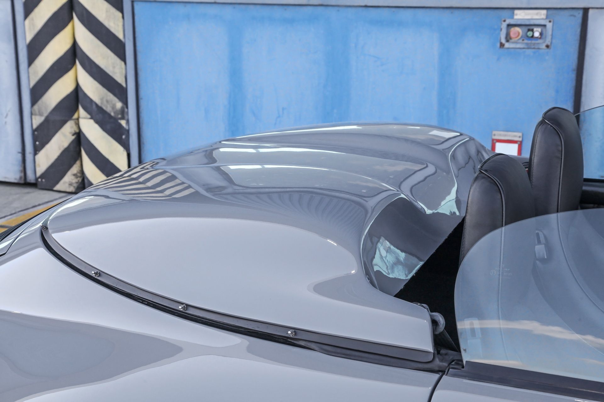 porsche-911-speedster-dp-motorsport-tuning-4 Retro-Looking Porsche 911 Speedster Started Life As A 1989 Targa