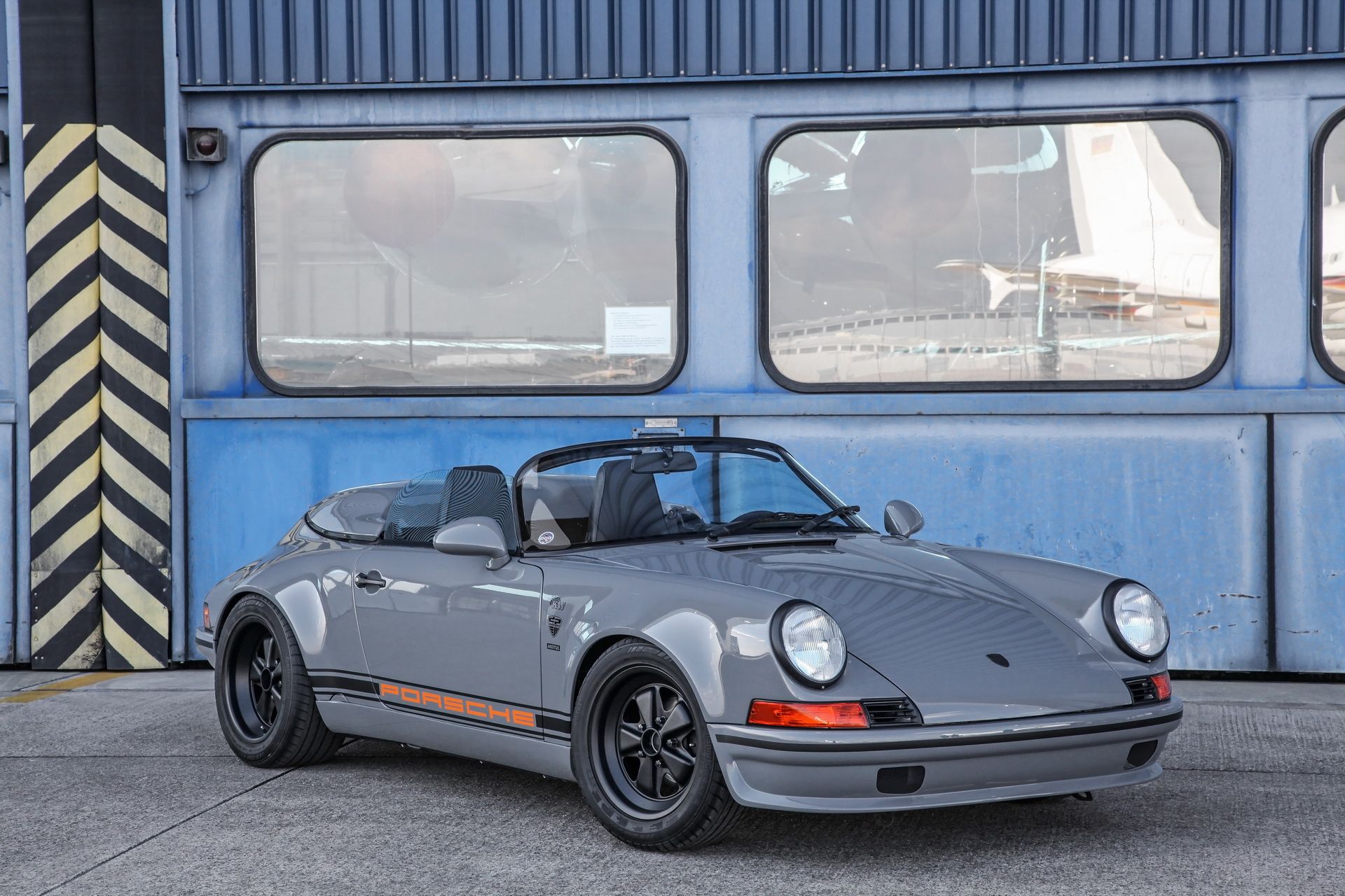 porsche-911-speedster-dp-motorsport-tuning-5 Retro-Looking Porsche 911 Speedster Started Life As A 1989 Targa