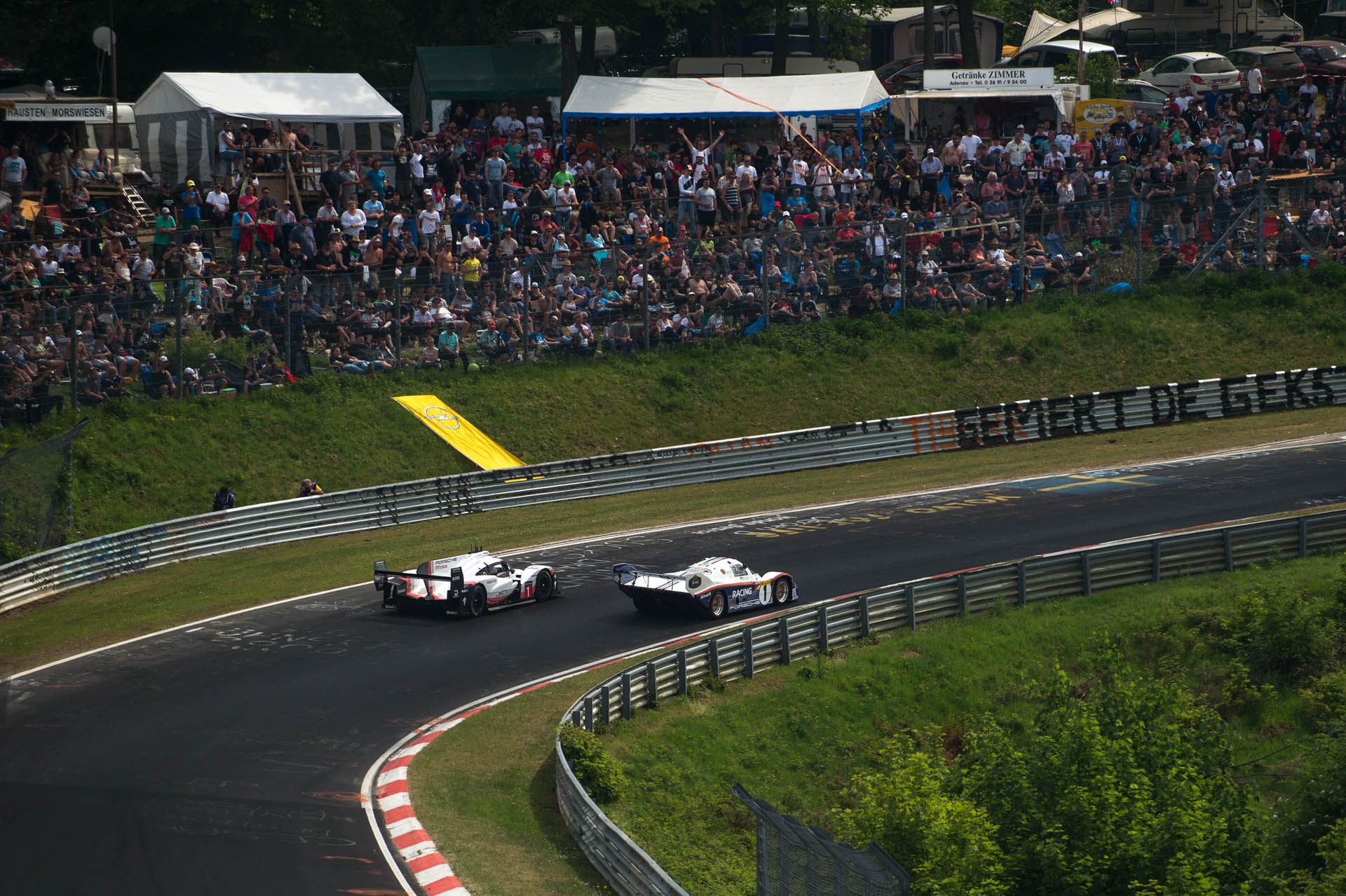 porsche-919-956-nurburgring-12 Watch The Porsche 919 And 956 Lap The Nurburgring In Tandem
