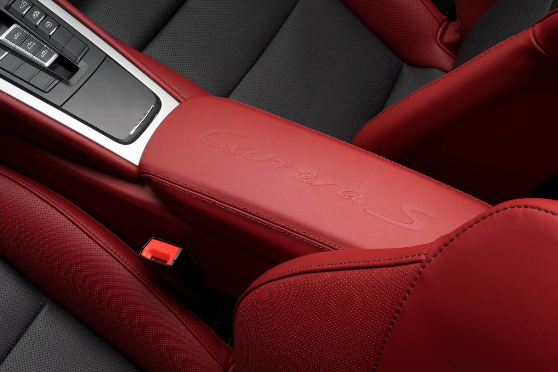 porsche-exclusive-911-cabrio-5 Porsche Exclusive Kept The Party Inside This 911 Cabrio