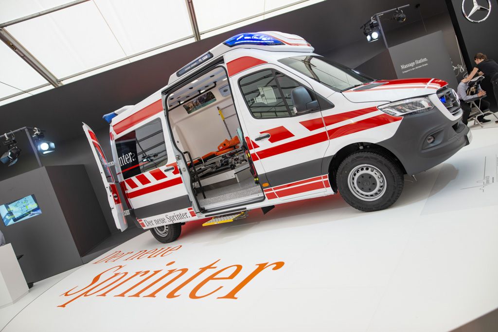 rettmobil-2018_09 Volkswagen And Mercedes Showcase Their Latest Emergency Vehicles At RETTmobil