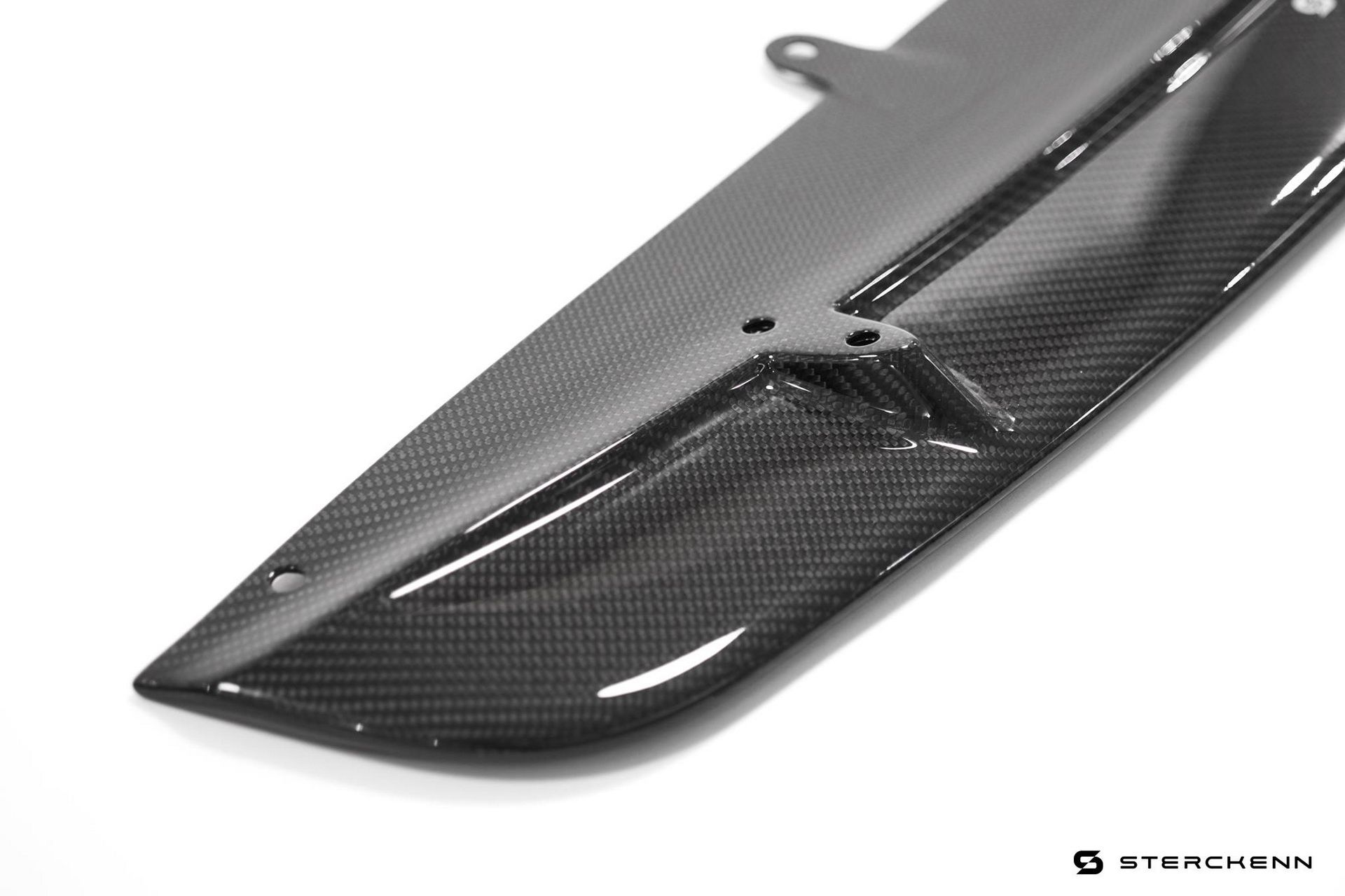 sterckenn-bmw-5-series-carbon-lip-7 Sterckenn Builds Carbon Fiber Front For G30/G31 BMW 5-Series