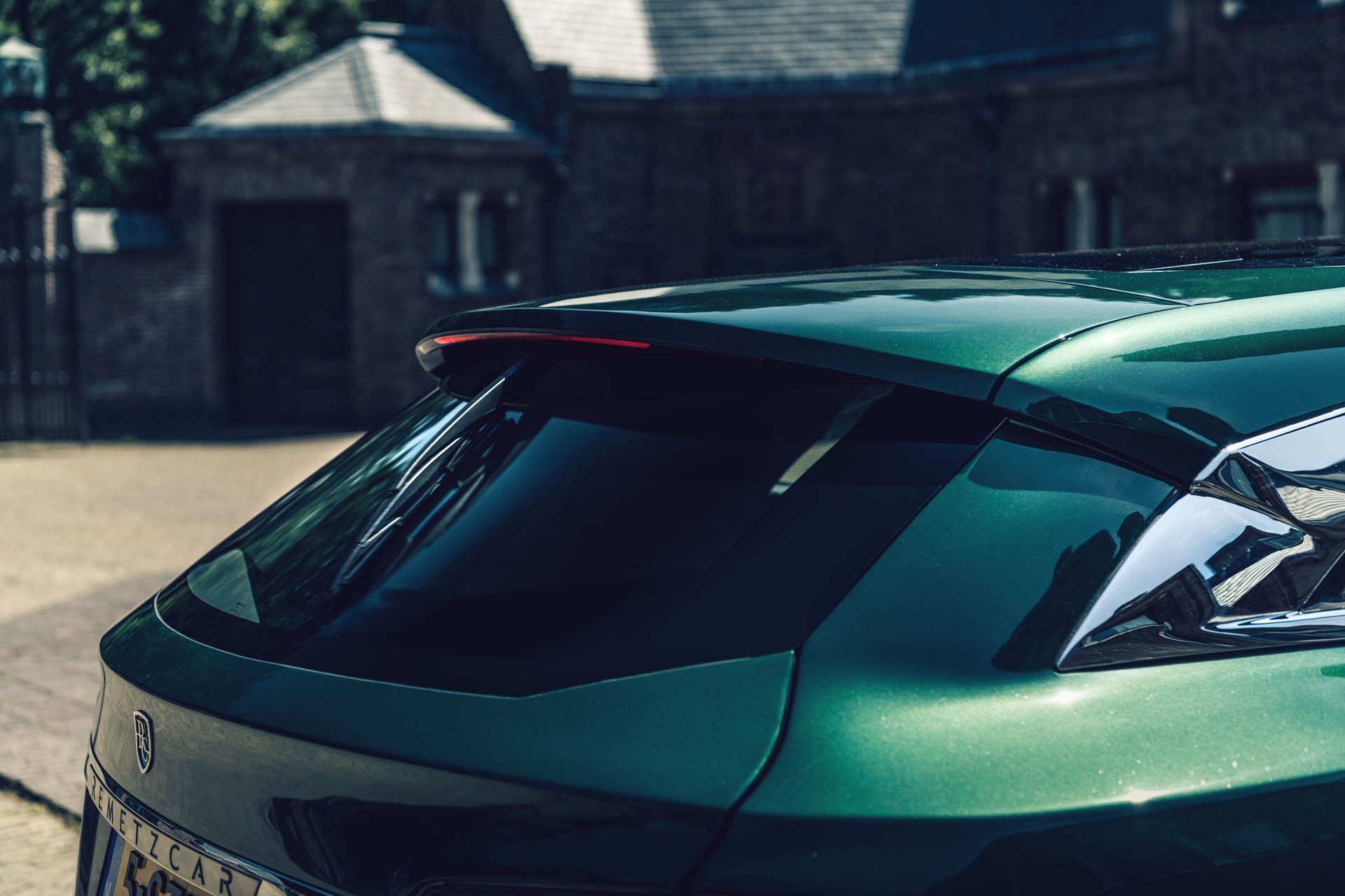 tesla-model-s-shooting-brake-remetzcar-23 Tesla Model S Shooting Brake Is Ready To Start Wagon Its Tail