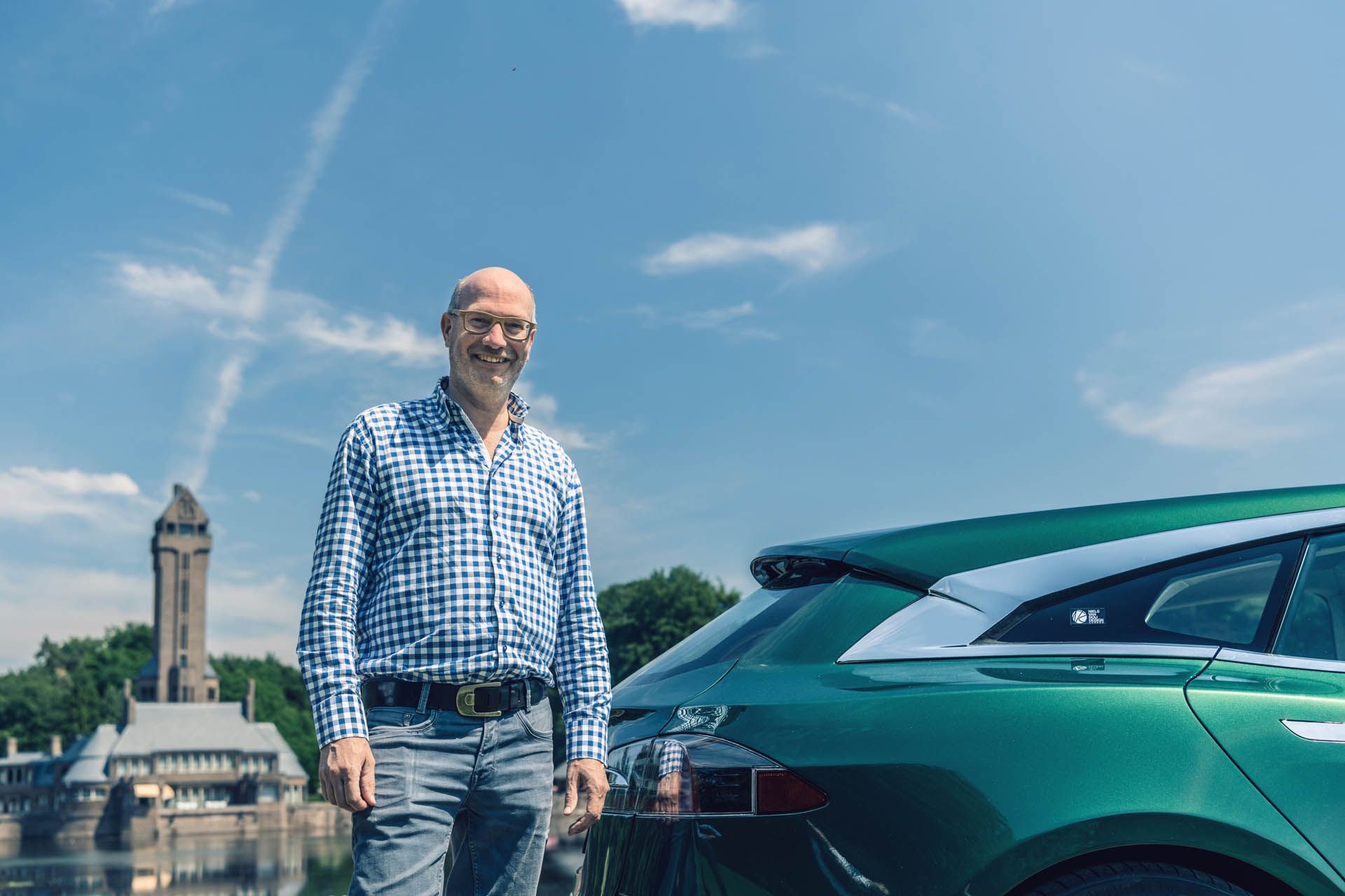 tesla-model-s-shooting-brake-remetzcar-24 Tesla Model S Shooting Brake Is Ready To Start Wagon Its Tail