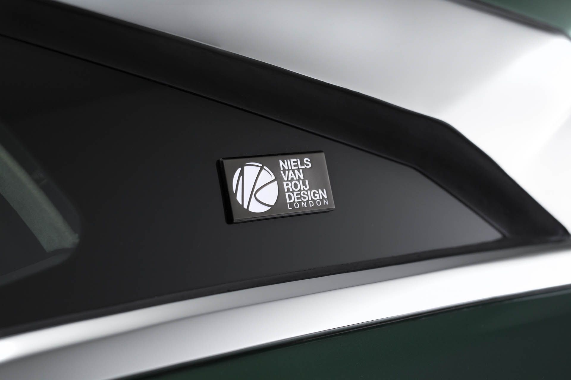 tesla-model-s-shooting-brake-remetzcar-28 Tesla Model S Shooting Brake Is Ready To Start Wagon Its Tail