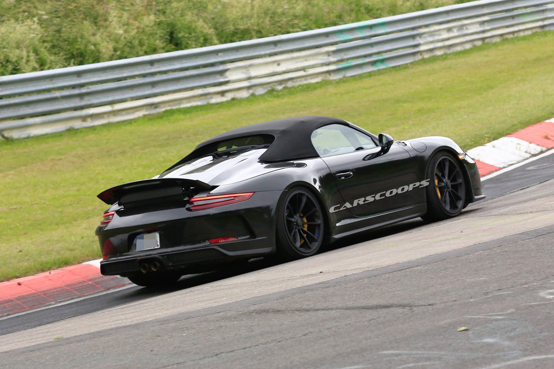 Porsche-911-Speedster-26 2019 Porsche 911 Speedster Captured Undisguised, Stays True To Concept