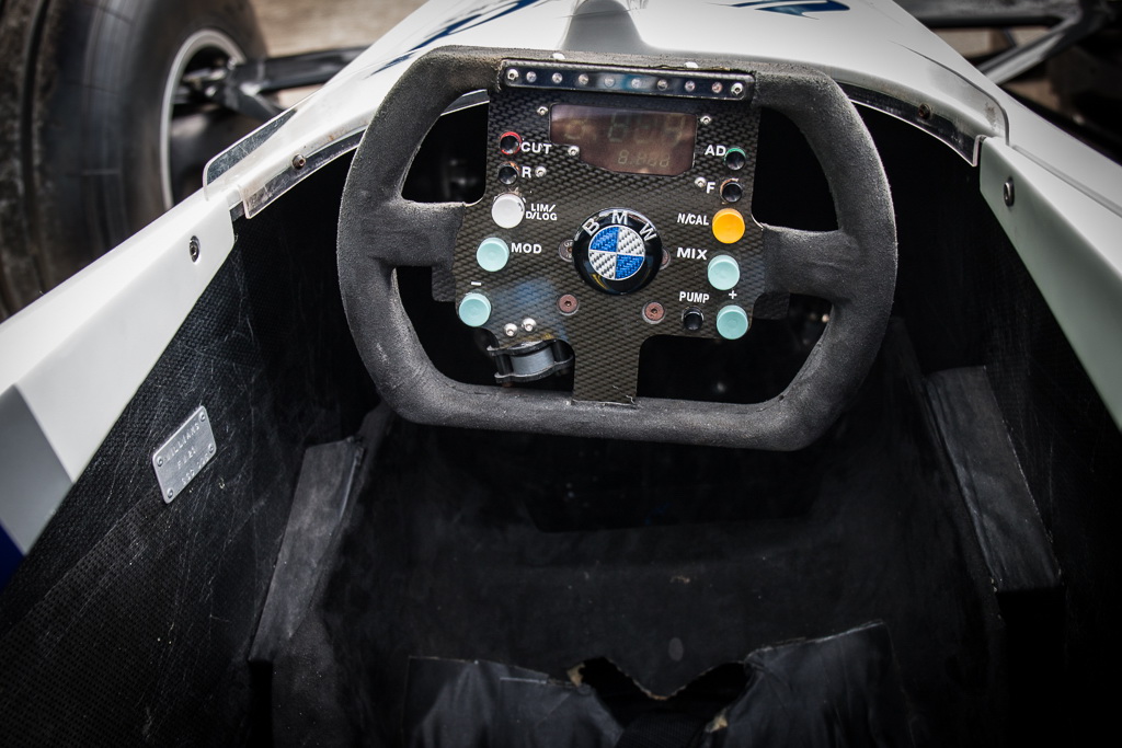 williams-f1-replica-4 Williams’ 2005 F1 Official Replica Is The Perfect Item For Your Man Cave