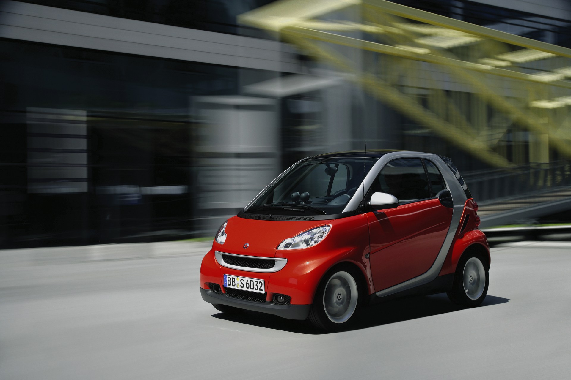 Smart-20th-Anniversary-12 Smart Celebrates 20 Years Of Production As EV Switch Causes Sales To Tumble