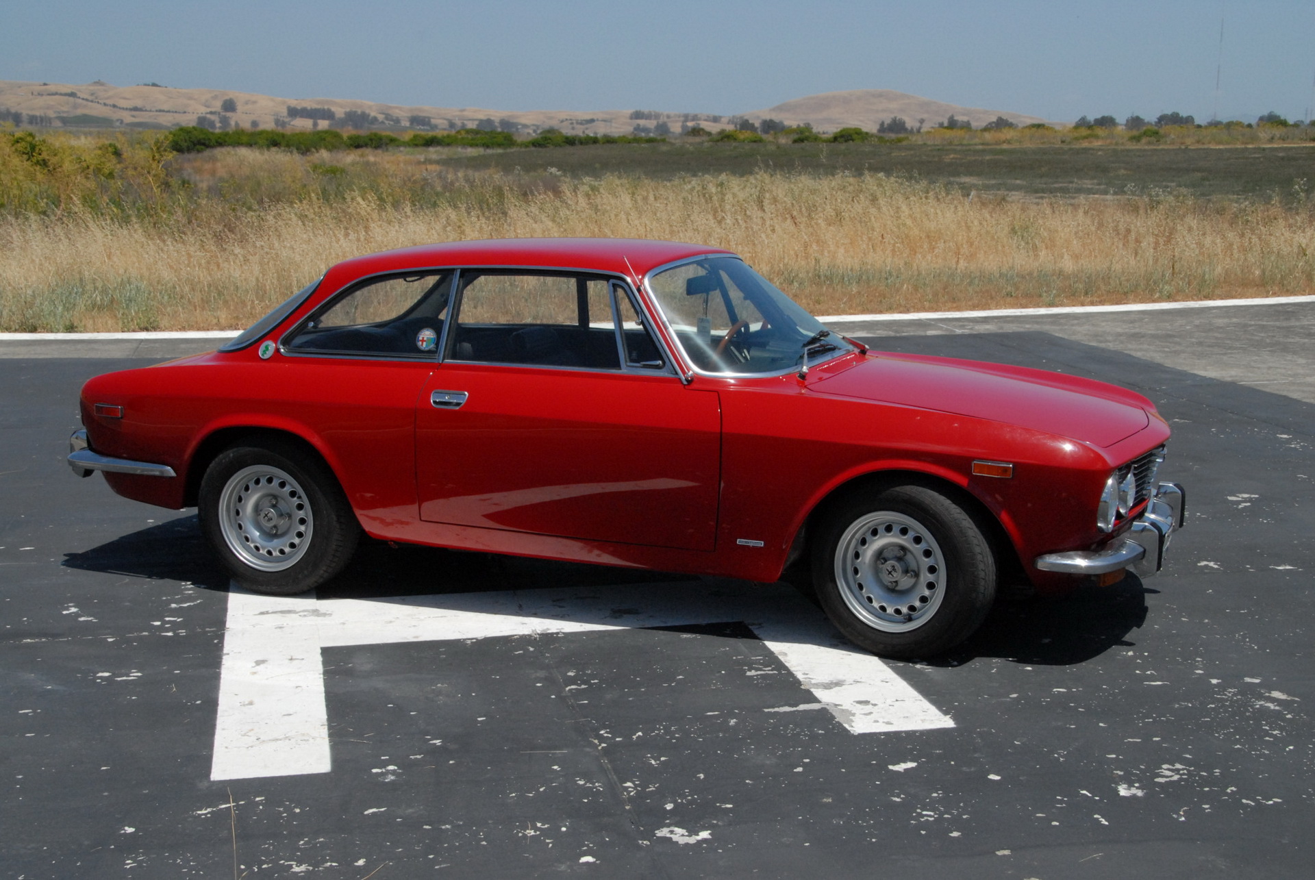 1974-alfa-romeo-gtv-bat-auction-3 Bid On This Alfa Romeo 2000 GT Veloce, Make Other Car Enthusiasts Jealous
