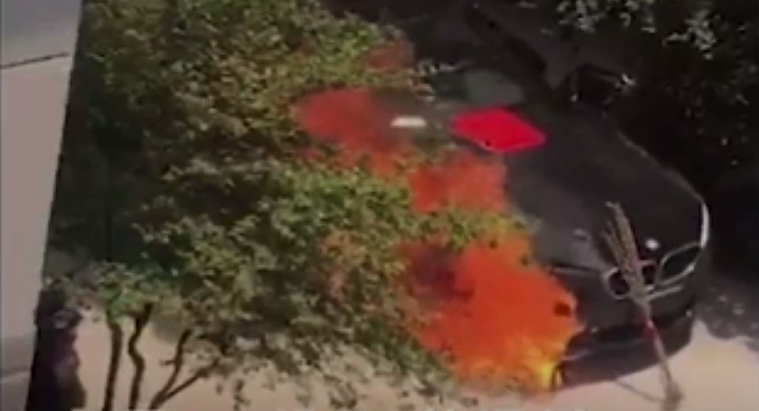 BMW-5-Series-China-Fire-5 Chinese Man Wants To Bless His New BMW 5-Series, Inferno Ensues