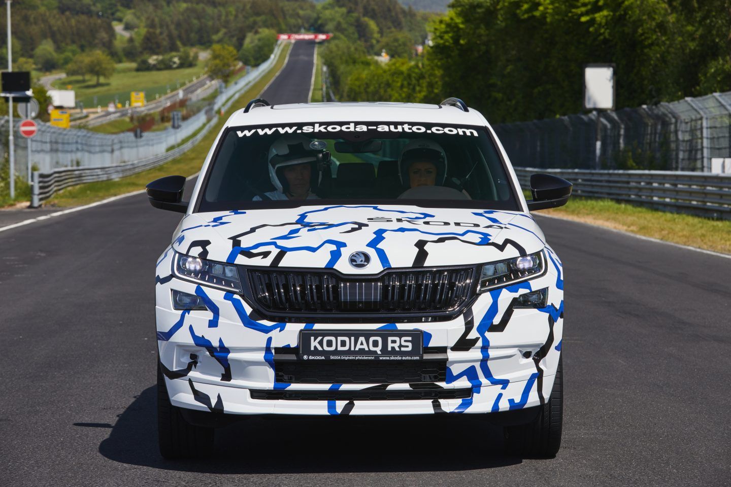 skoda-kodiaq-rs-10 2019 Skoda Kodiaq RS Is The Fastest 7-Seat SUV On The Nurburgring