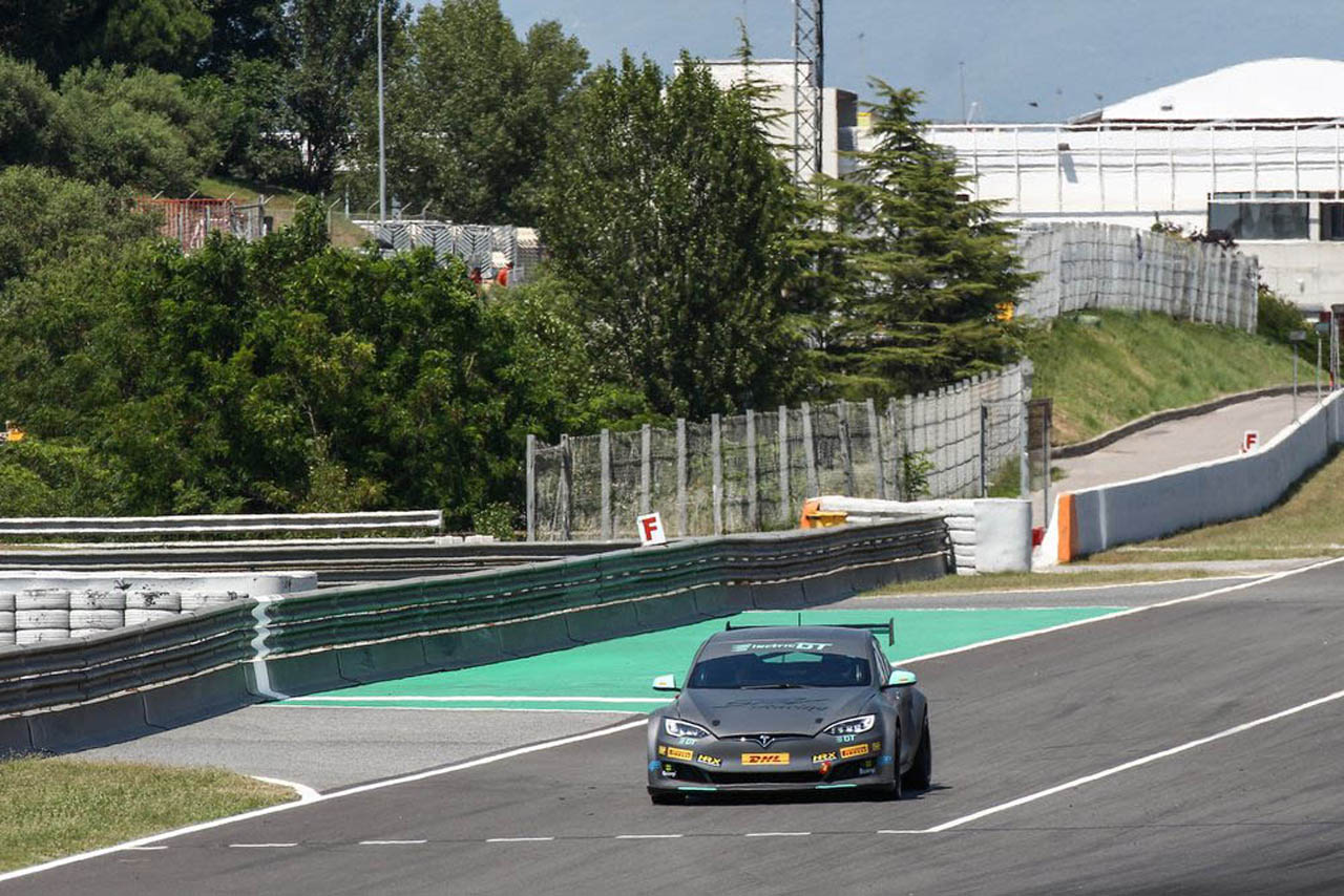 electric-gt-tesla-model-s-P100DL-19 copy Electric Racing Tesla Model S P100DL Unveiled At Catalunya